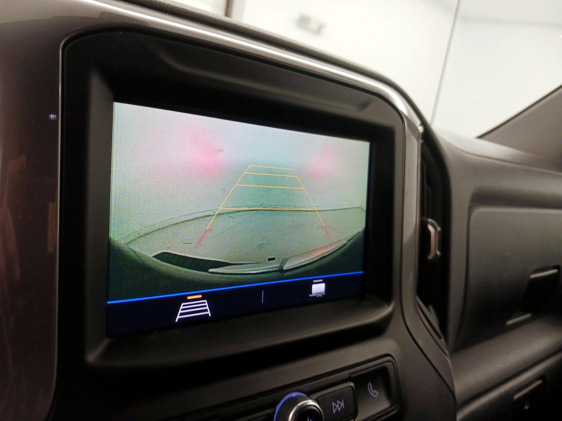 Thumbnail: 2021 Chevrolet Silverado 1500 - 14