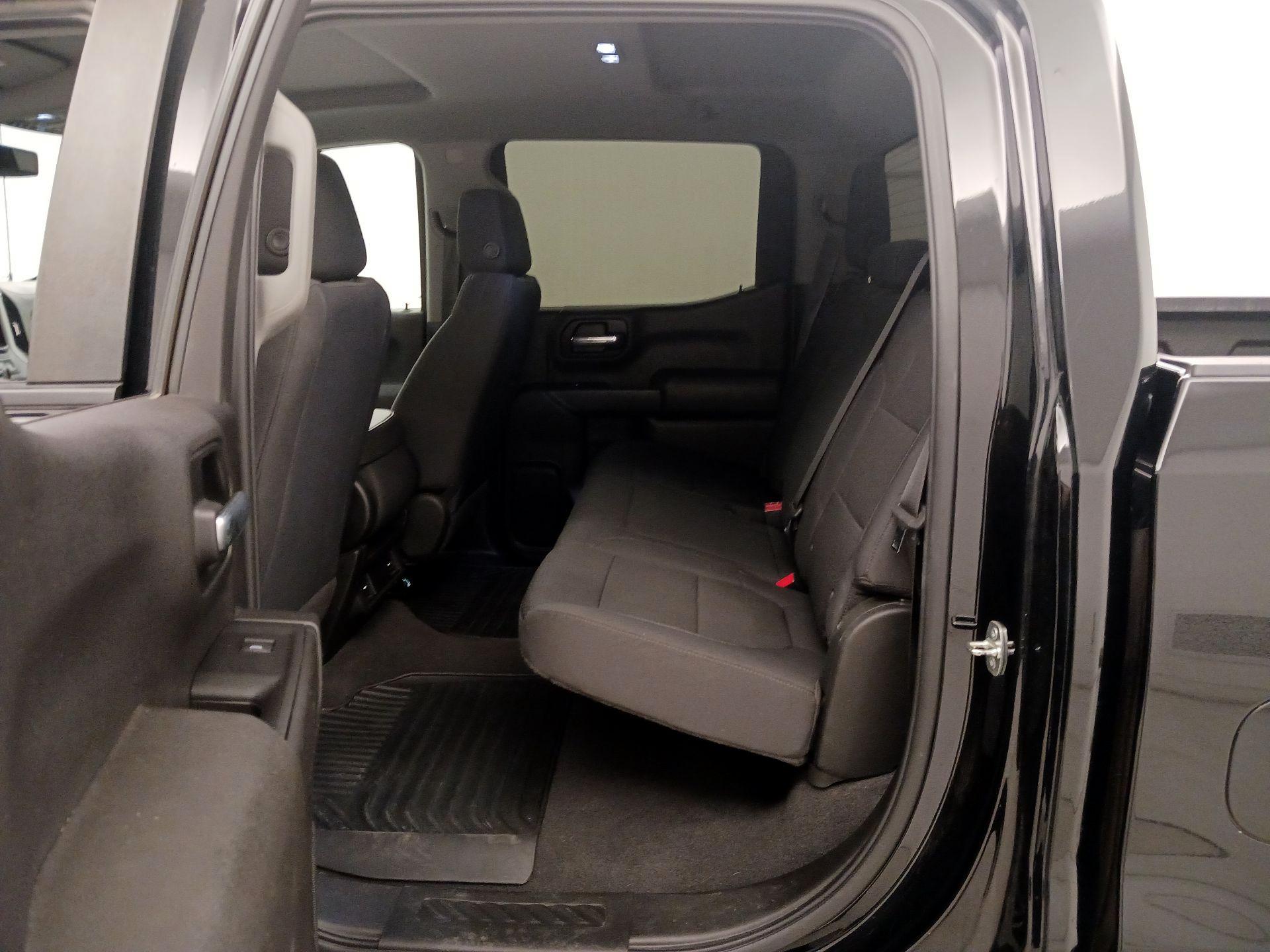 Thumbnail: 2021 Chevrolet Silverado 1500 - 19