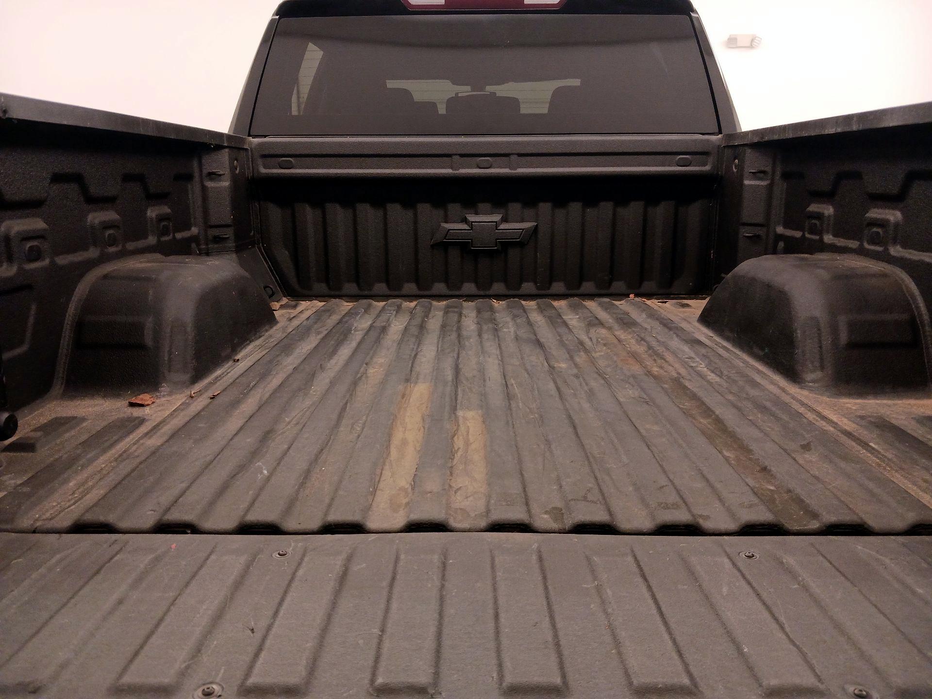 Thumbnail: 2021 Chevrolet Silverado 1500 - 20