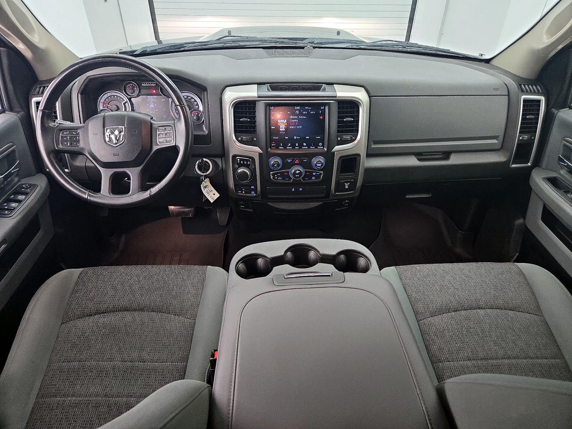 Thumbnail: 2019 RAM 1500 Classic - 9