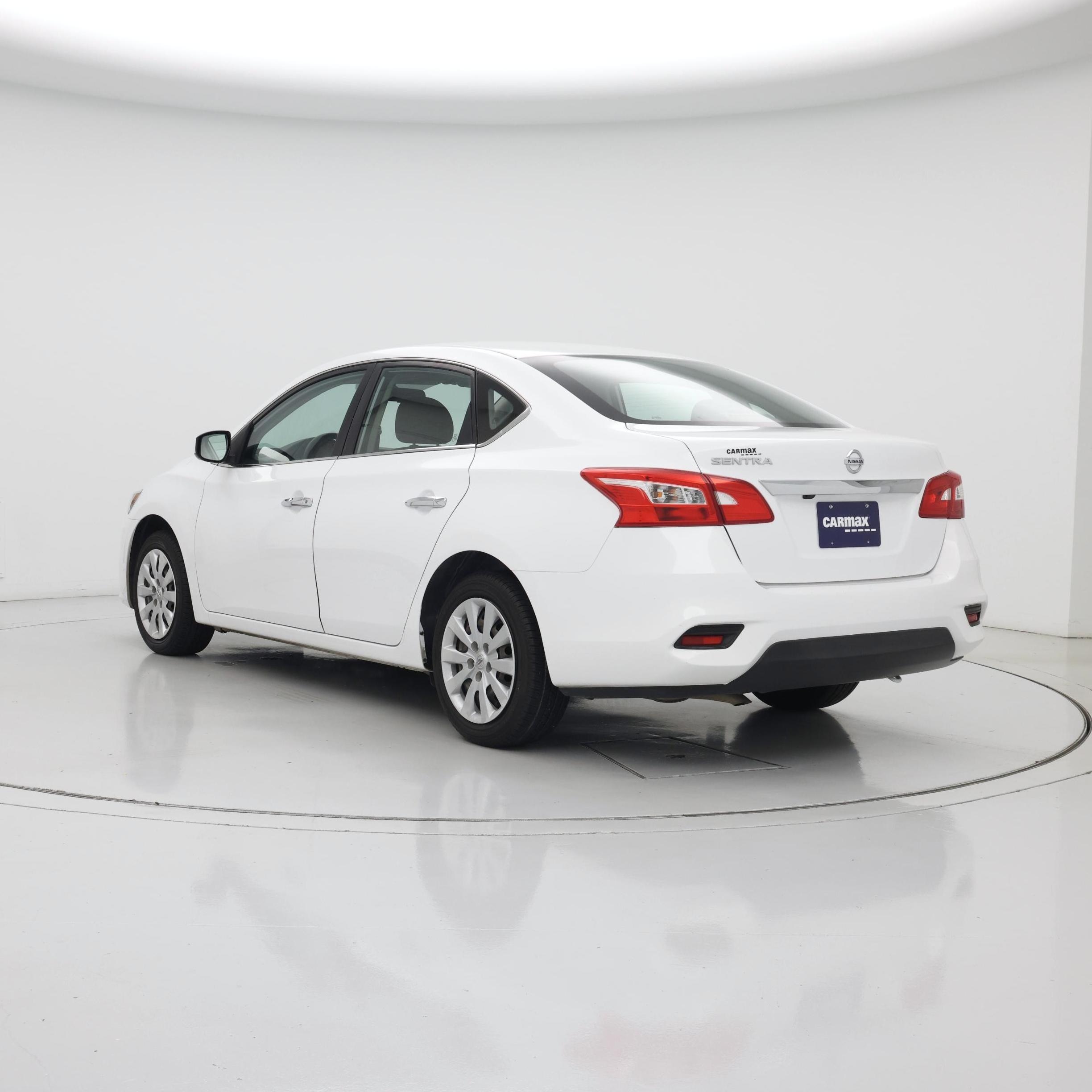 Thumbnail: 2018 Nissan Sentra - 2