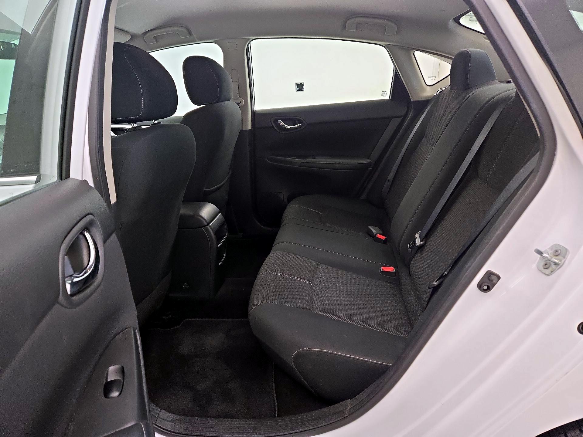 Thumbnail: 2018 Nissan Sentra - 19