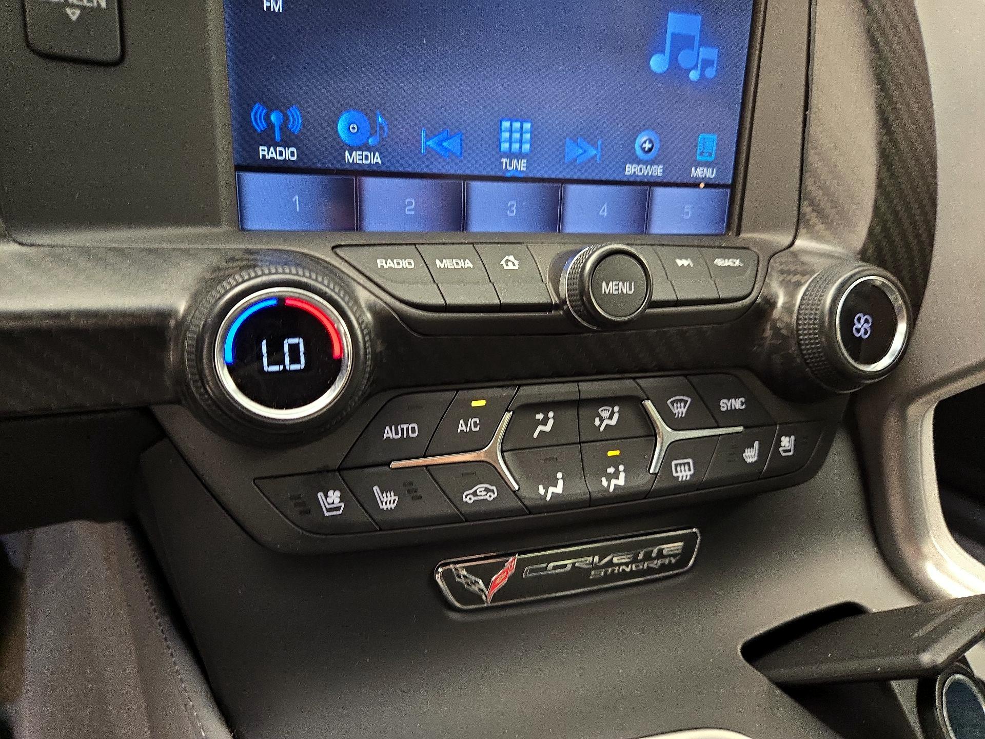 Thumbnail: 2017 Chevrolet Corvette - 17