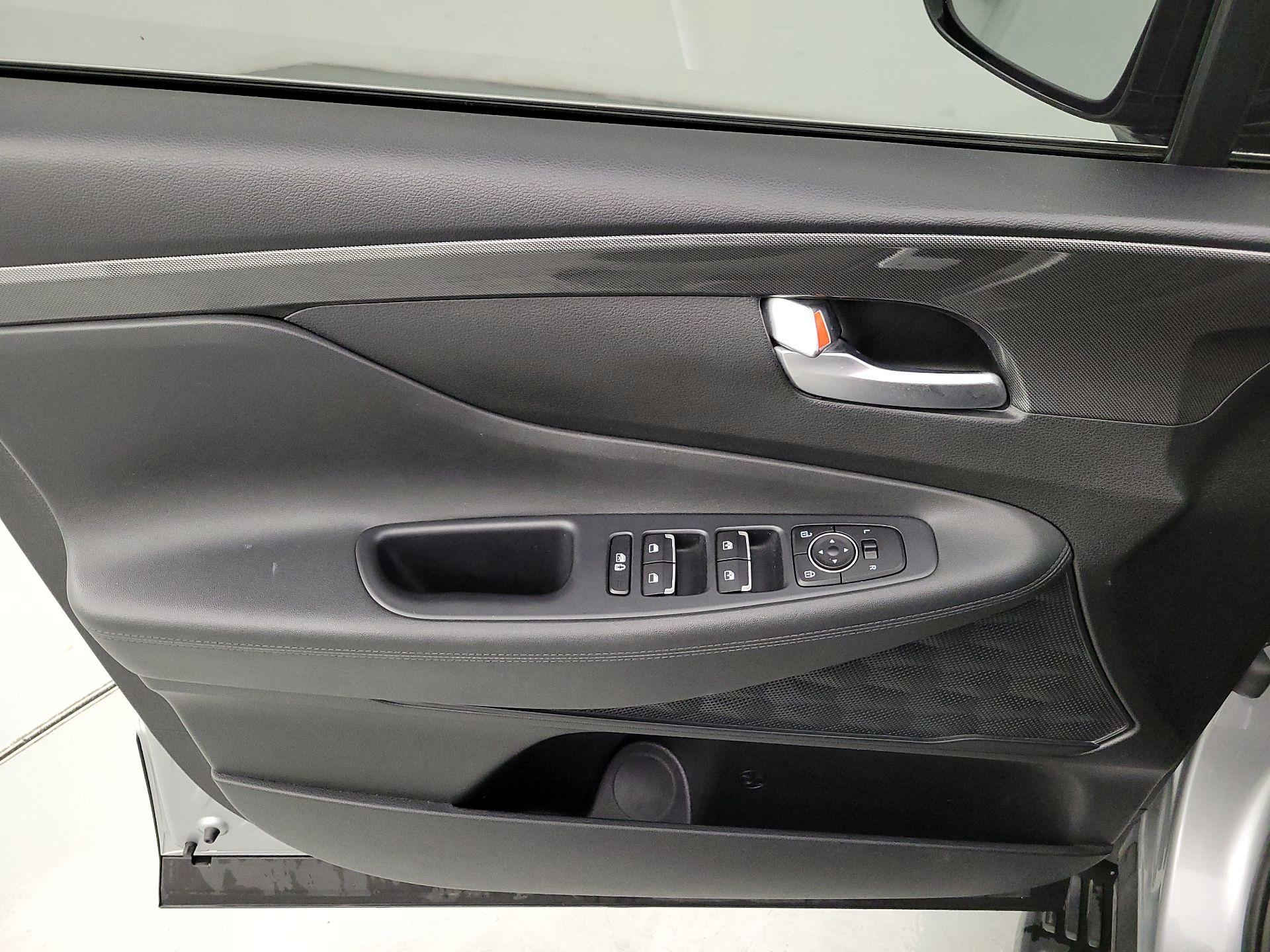 Thumbnail: 2022 Hyundai Santa Fe - 12