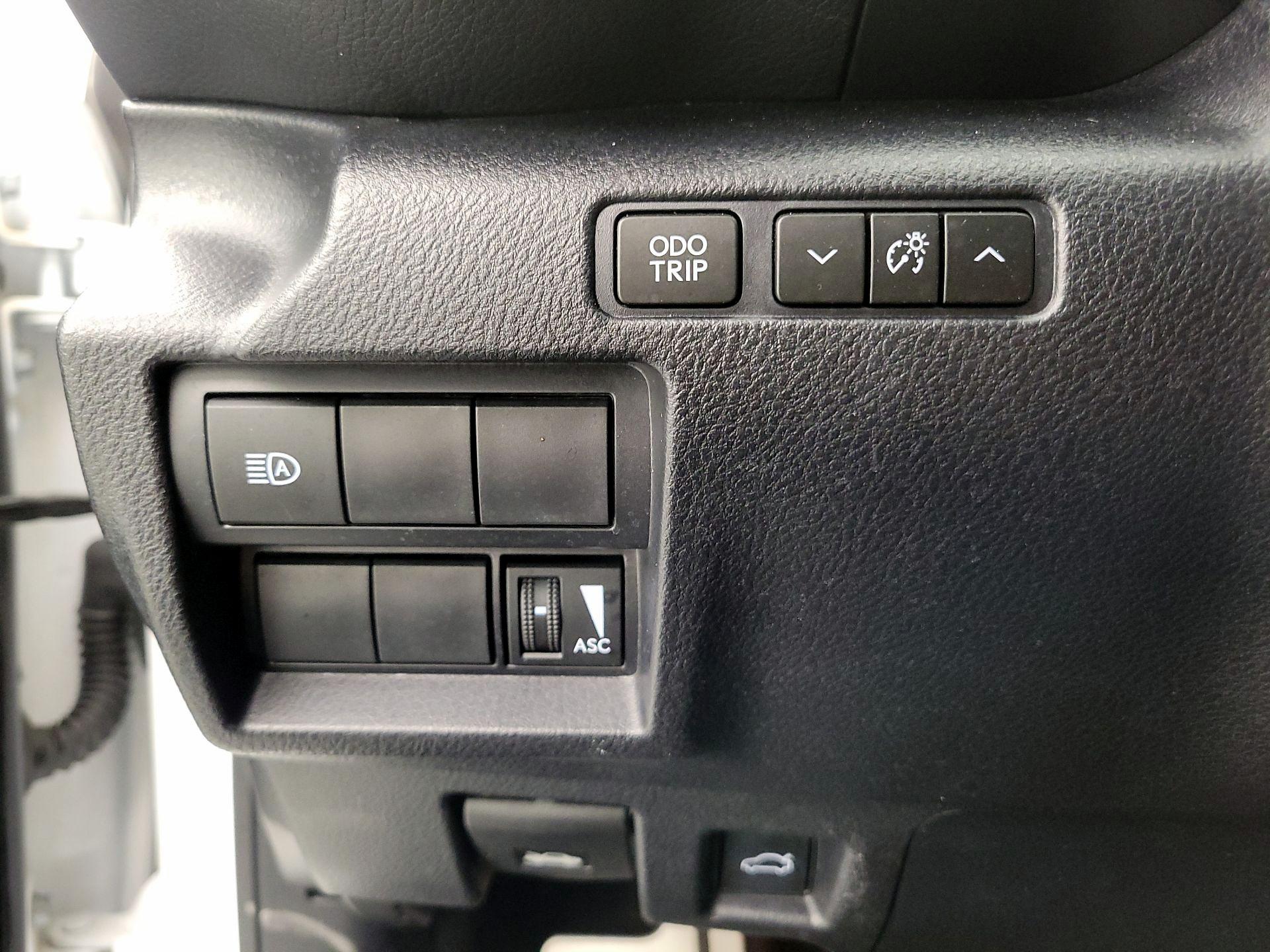 Thumbnail: 2022 Lexus IS - 13