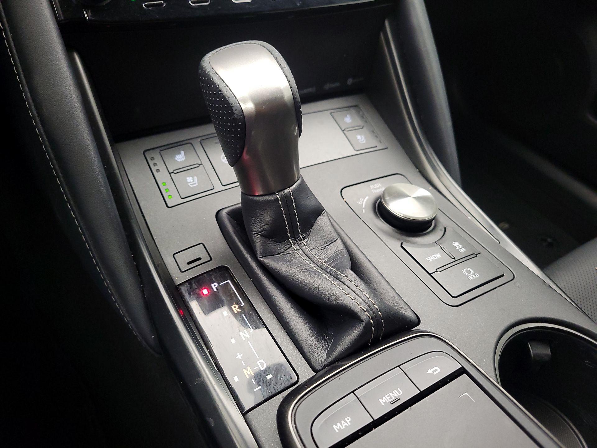 Thumbnail: 2022 Lexus IS - 18