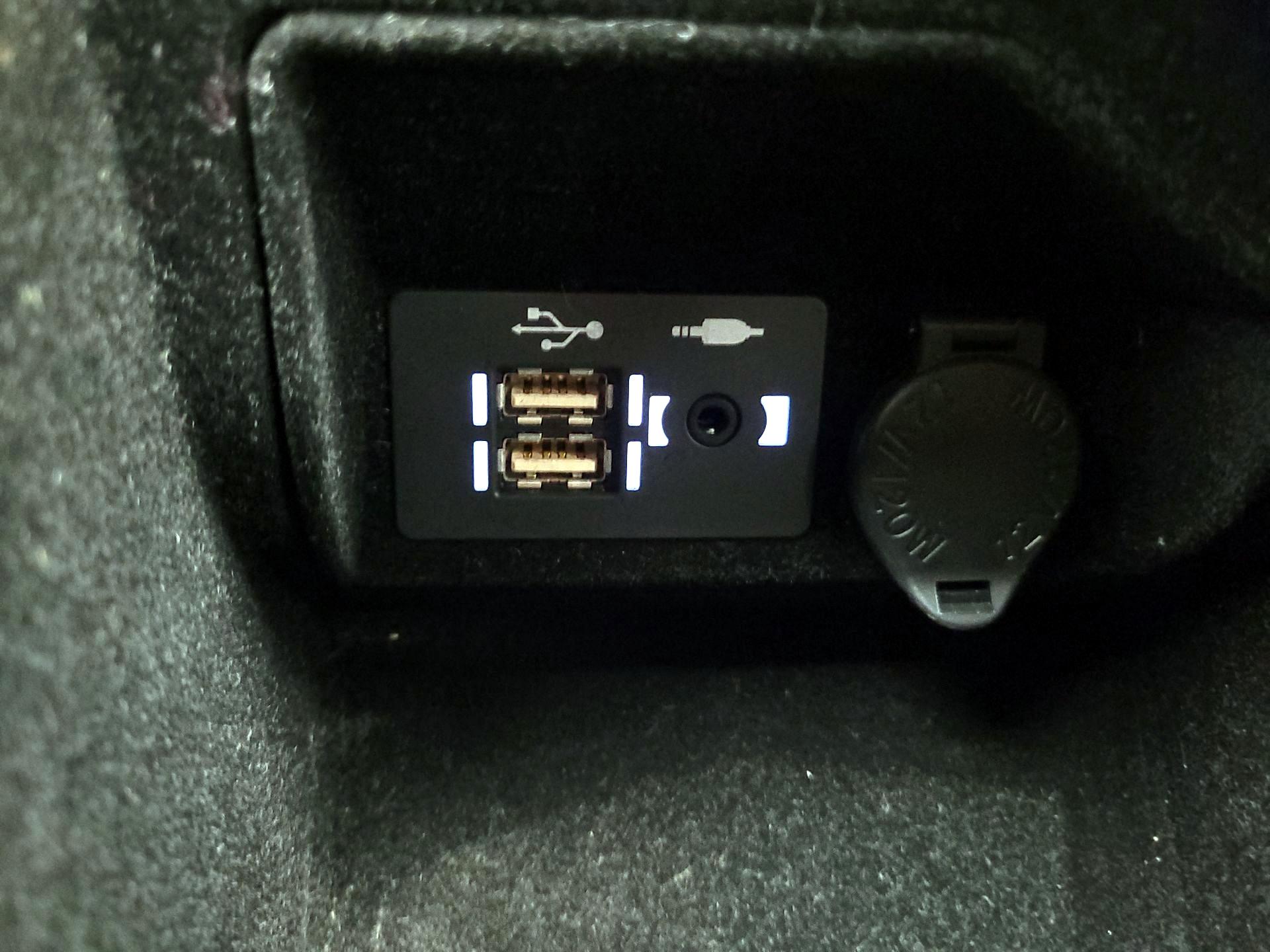 Thumbnail: 2022 Lexus IS - 19