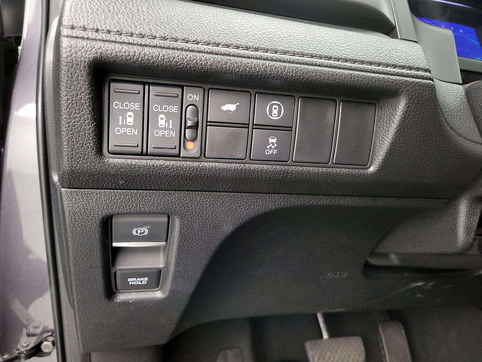 Thumbnail: 2022 Honda Odyssey - 13