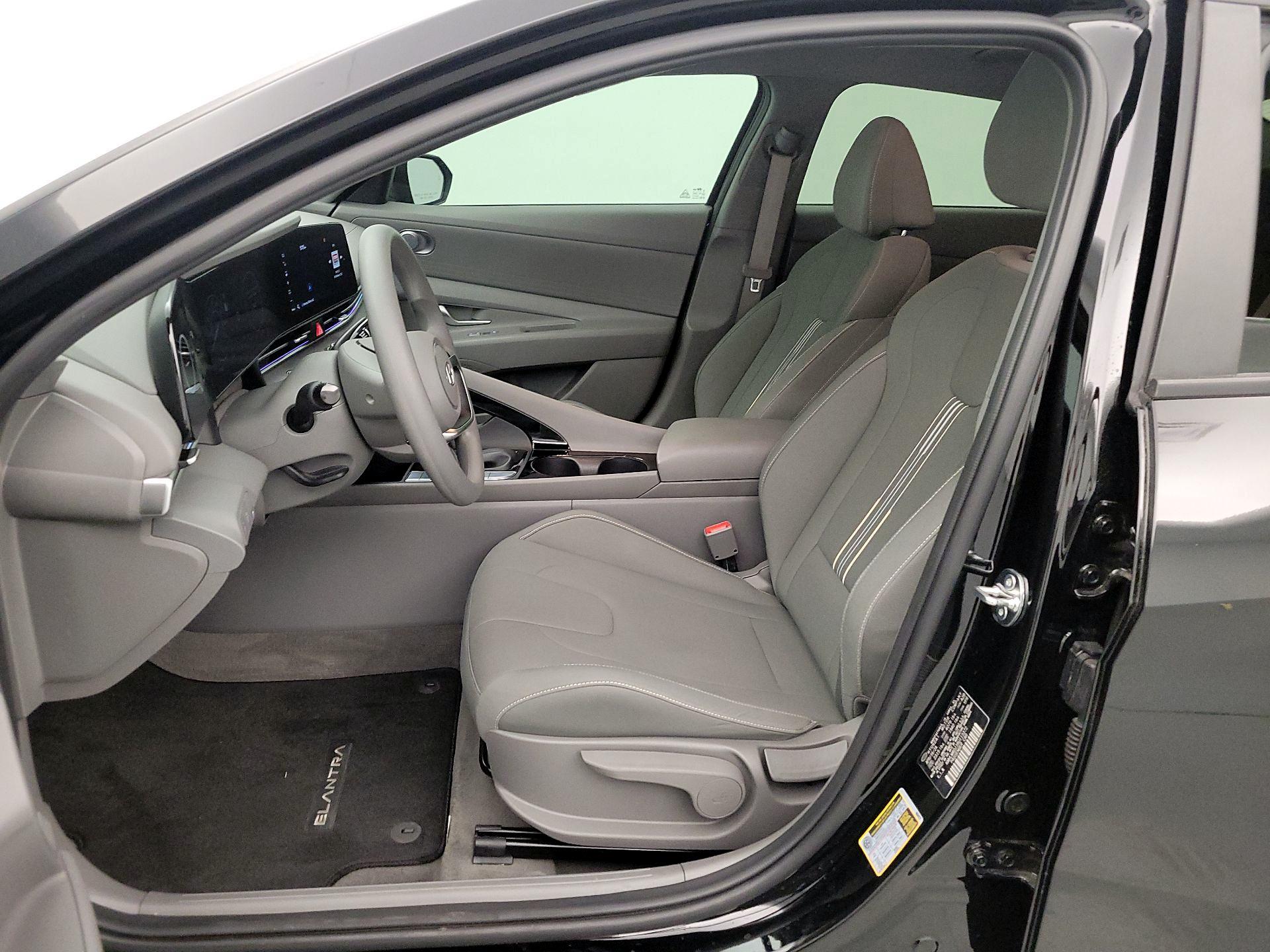 Thumbnail: 2024 Hyundai Elantra - 11