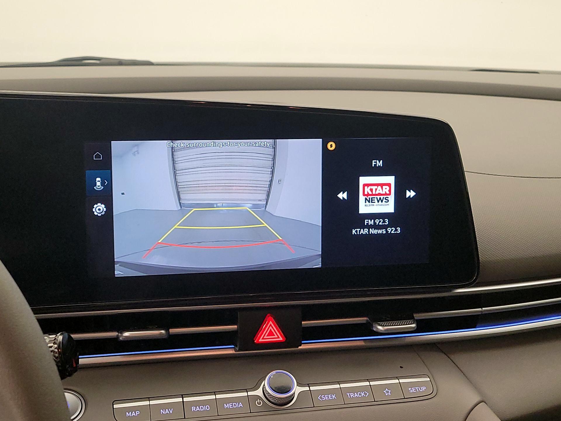 Thumbnail: 2024 Hyundai Elantra - 15