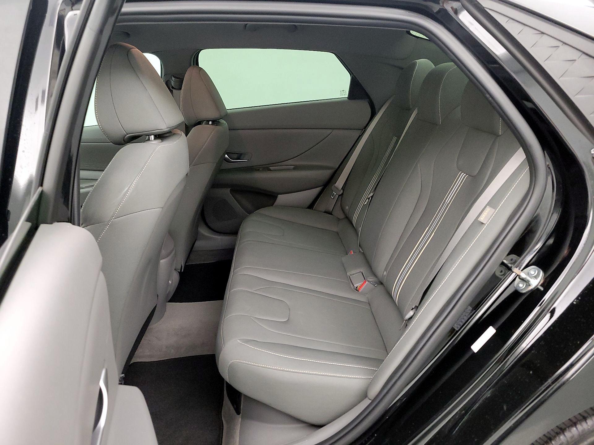 Thumbnail: 2024 Hyundai Elantra - 20