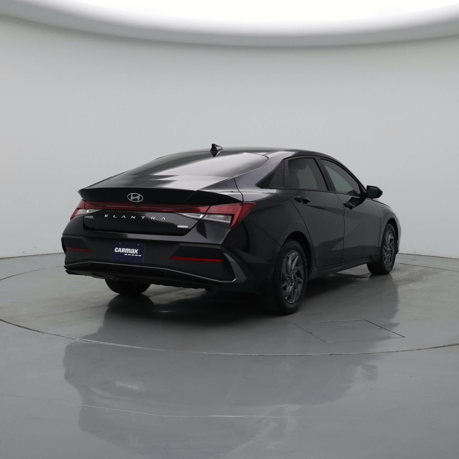 Thumbnail: 2024 Hyundai Elantra - 8