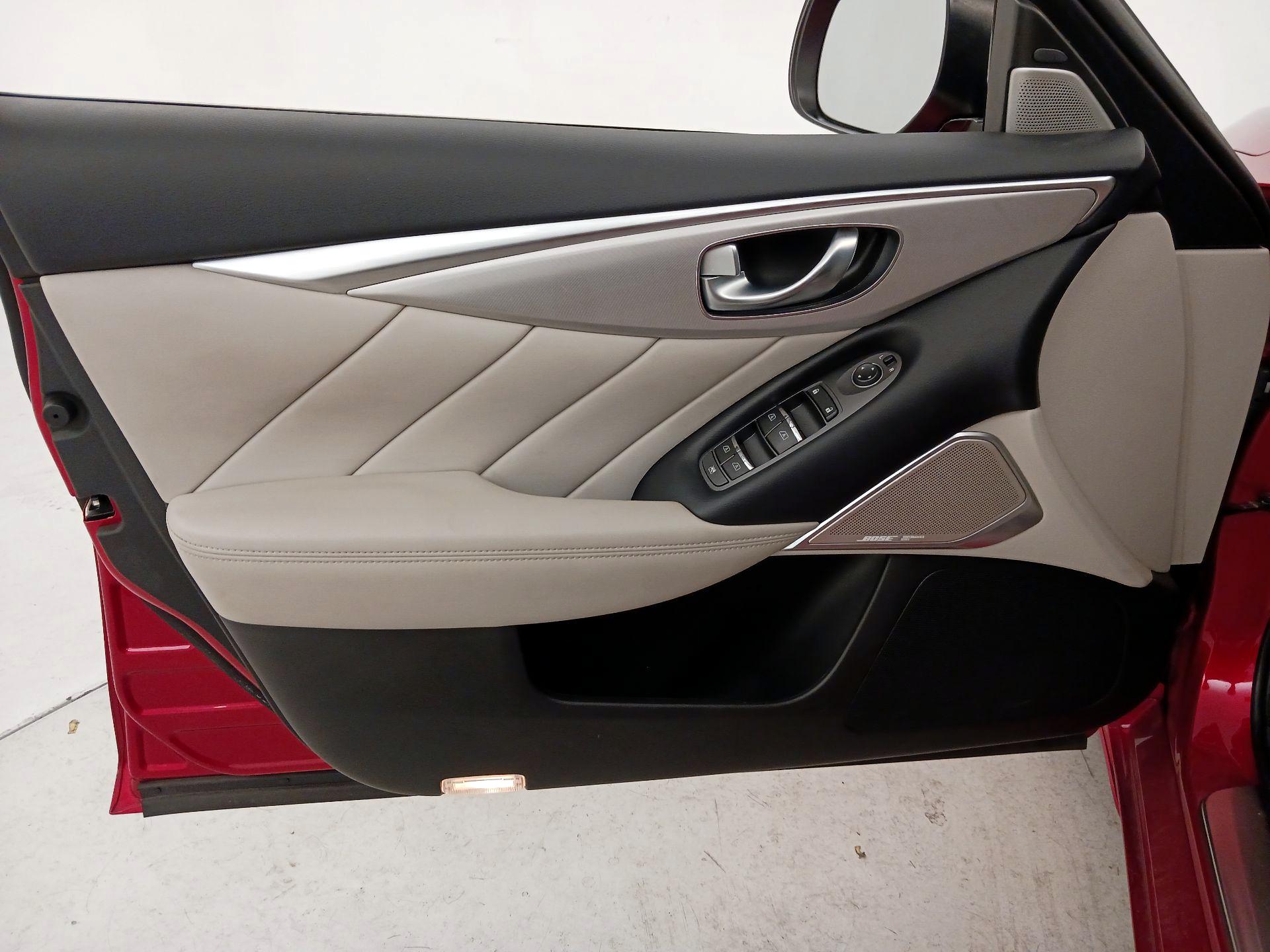 Thumbnail: 2021 INFINITI Q50 - 12