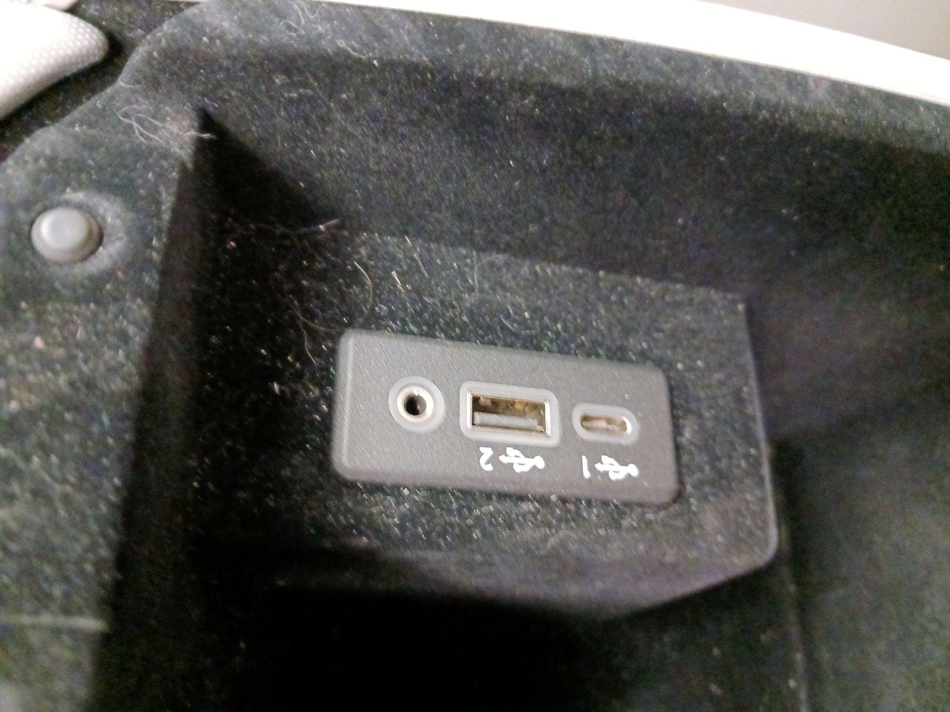 Thumbnail: 2021 INFINITI Q50 - 18