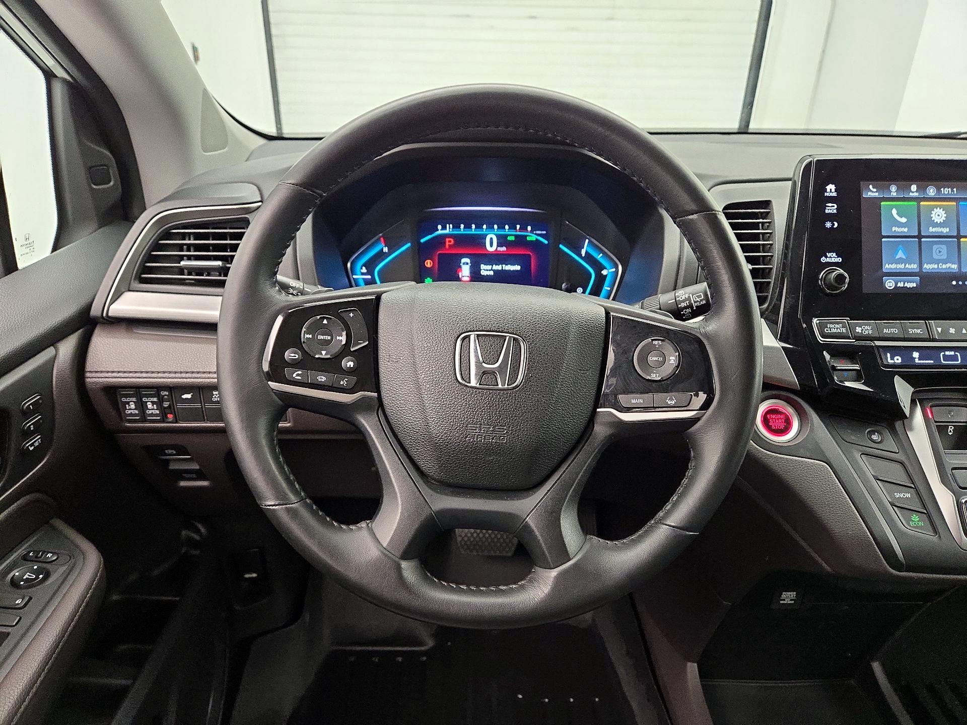 Thumbnail: 2018 Honda Odyssey - 10