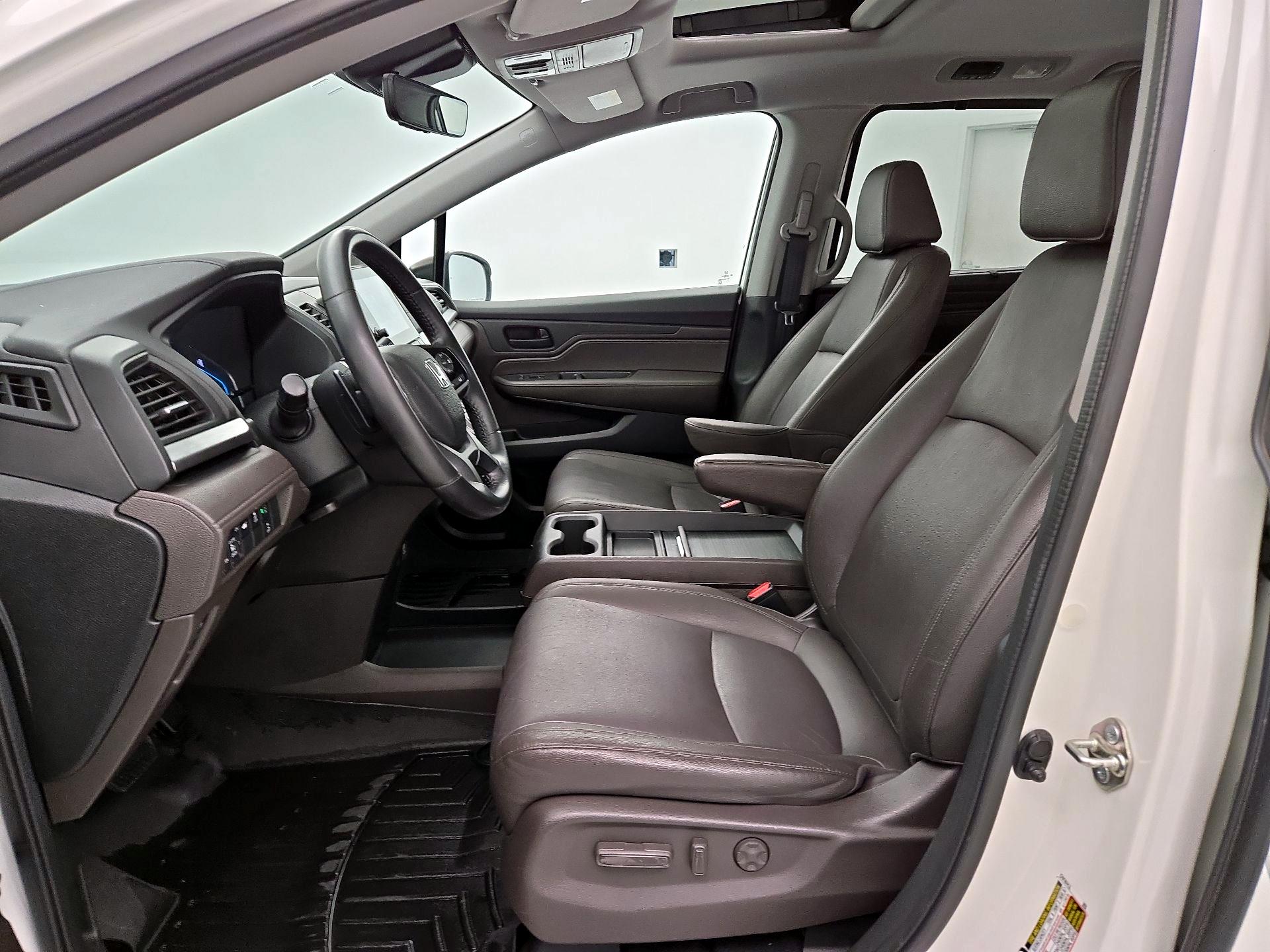 Thumbnail: 2018 Honda Odyssey - 11