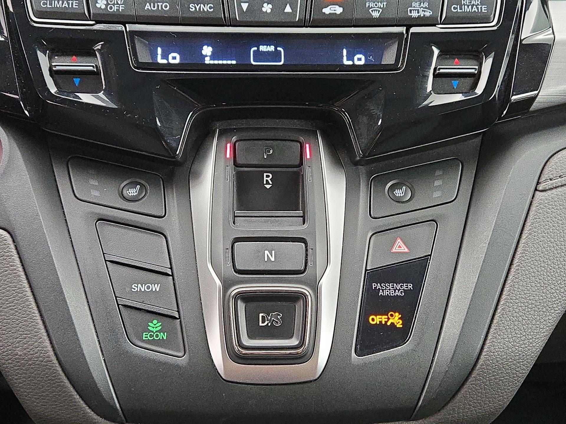 Thumbnail: 2018 Honda Odyssey - 17