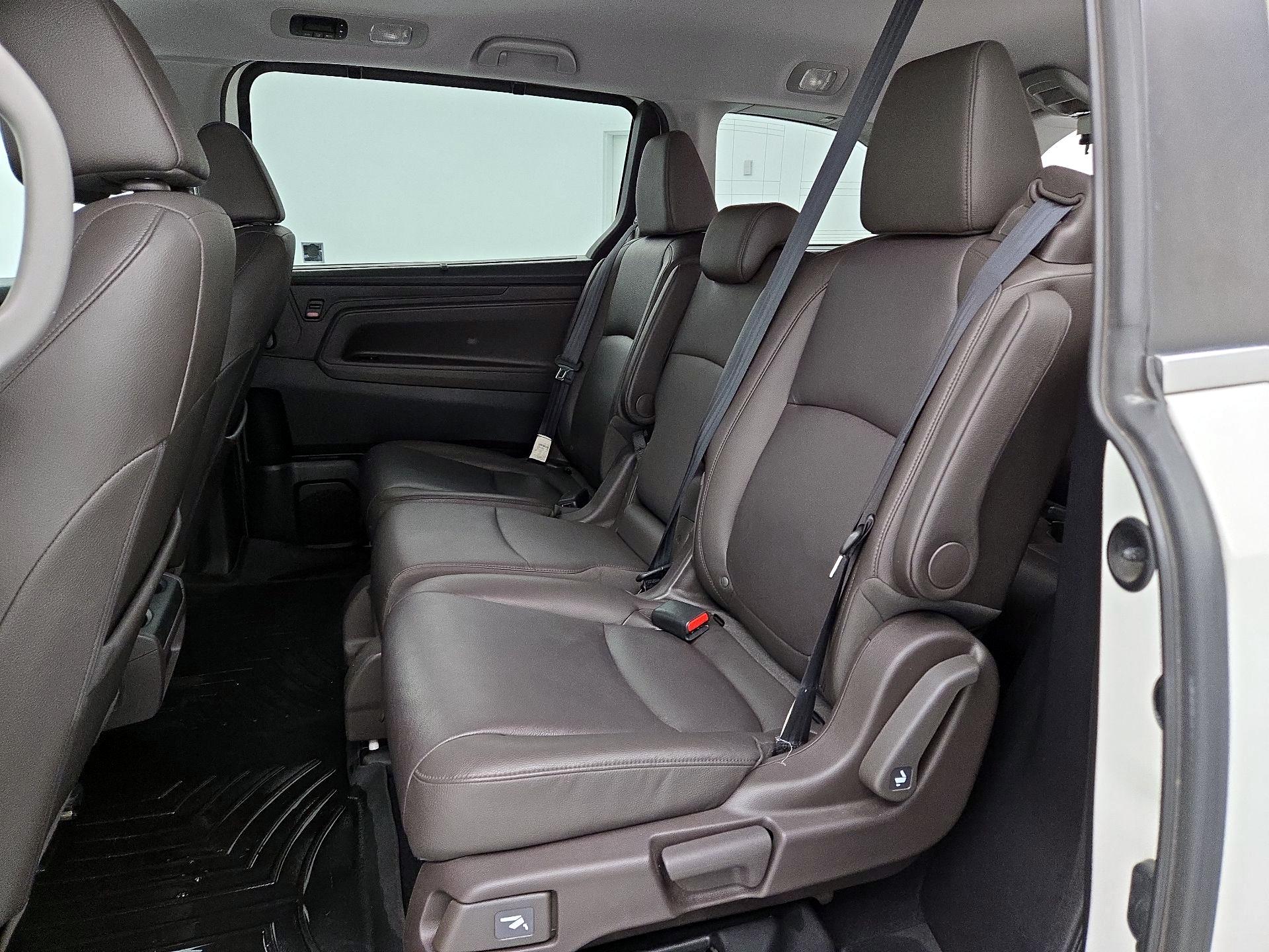Thumbnail: 2018 Honda Odyssey - 20