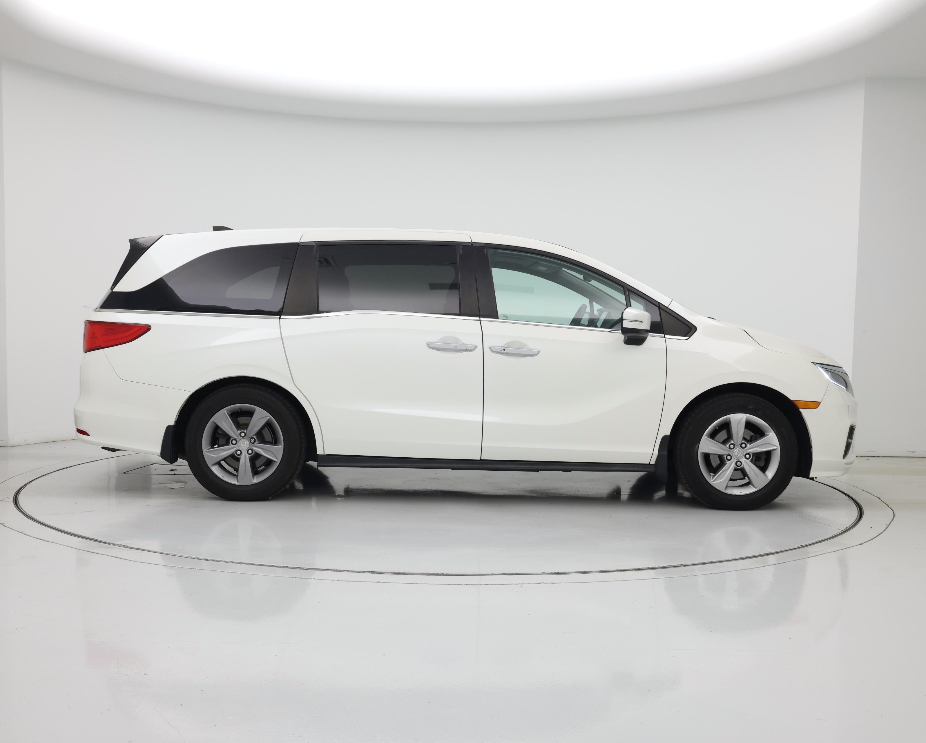 Thumbnail: 2018 Honda Odyssey - 7