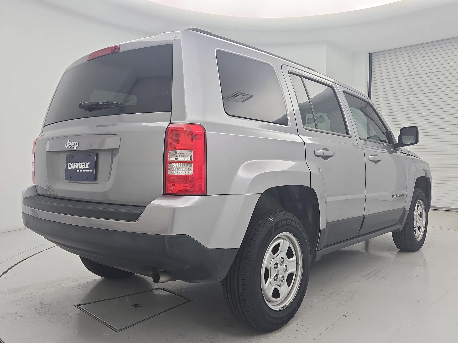 Thumbnail: 2014 Jeep Patriot - 5