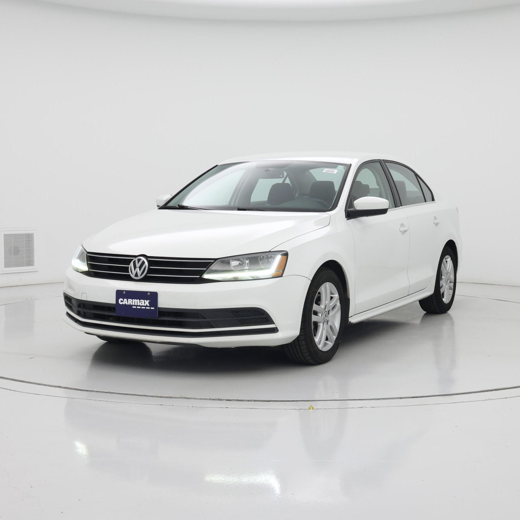 Thumbnail: 2017 Volkswagen Jetta - 4