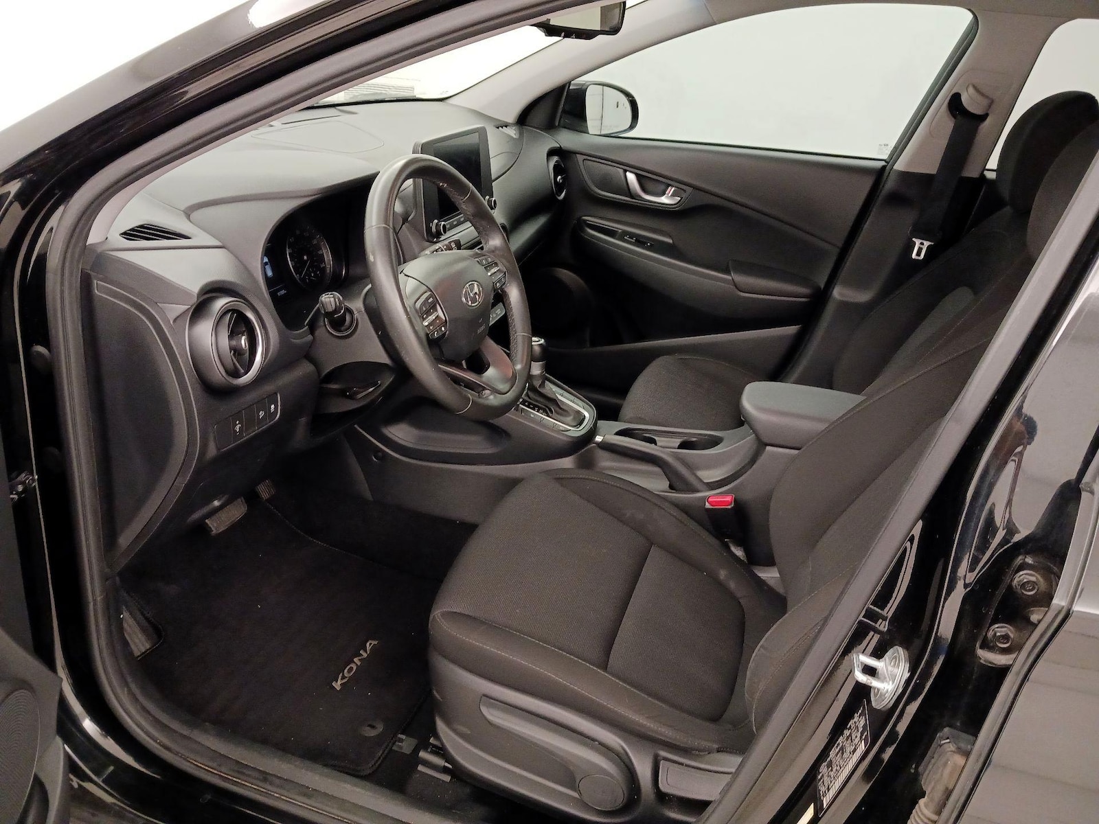 2022 Hyundai Kona SEL - Photo 12