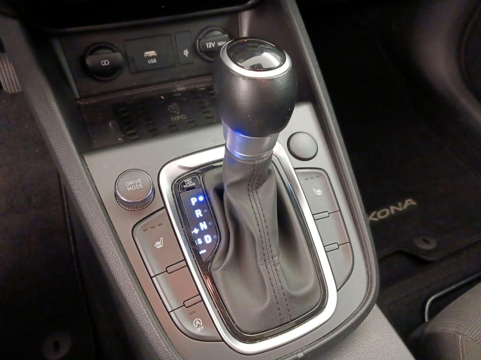 2022 Hyundai Kona SEL - Photo 18