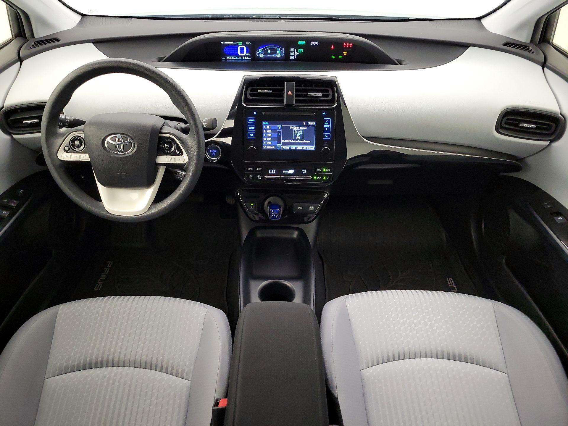 Thumbnail: 2018 Toyota Prius - 9