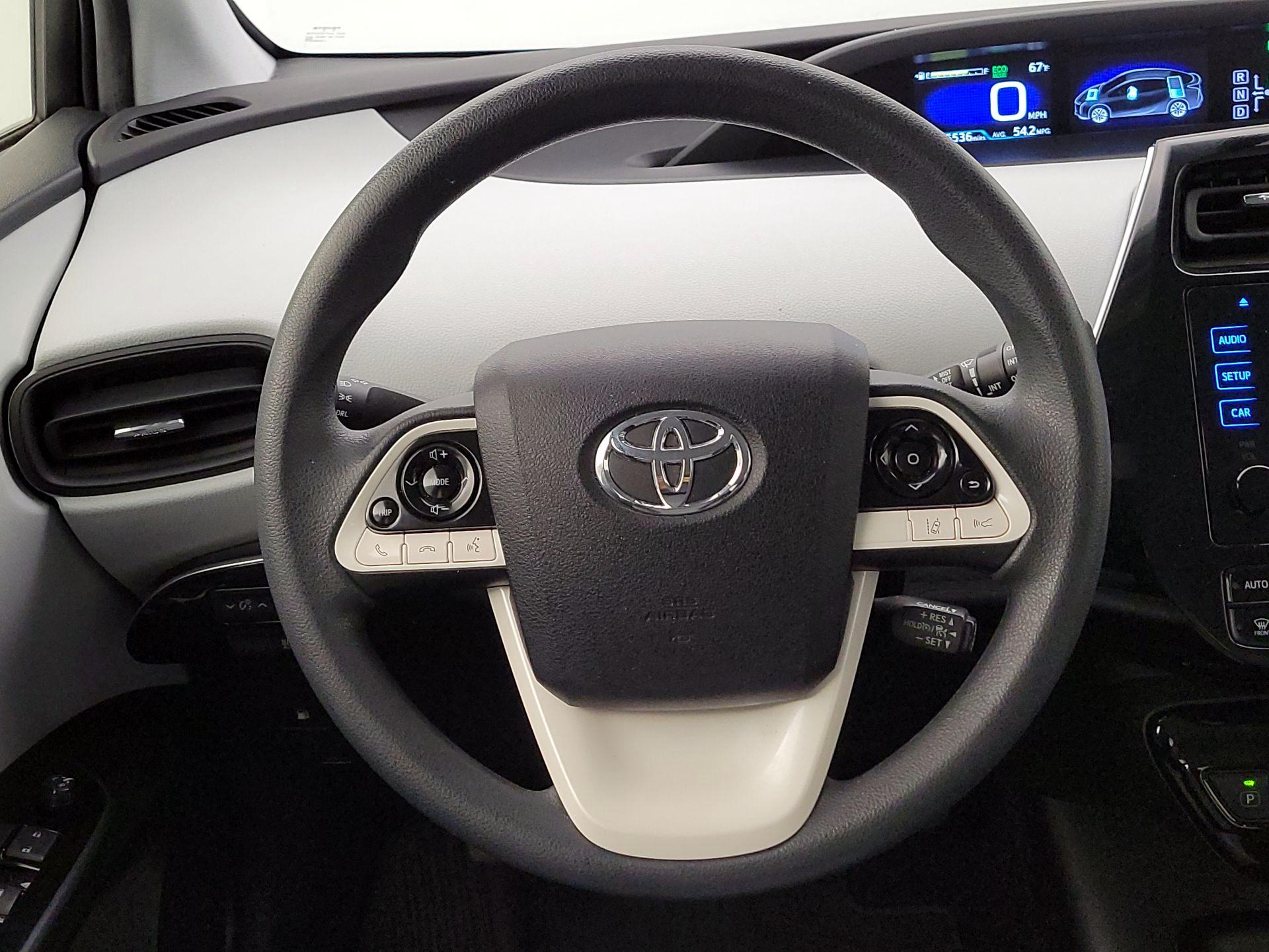 Thumbnail: 2018 Toyota Prius - 10