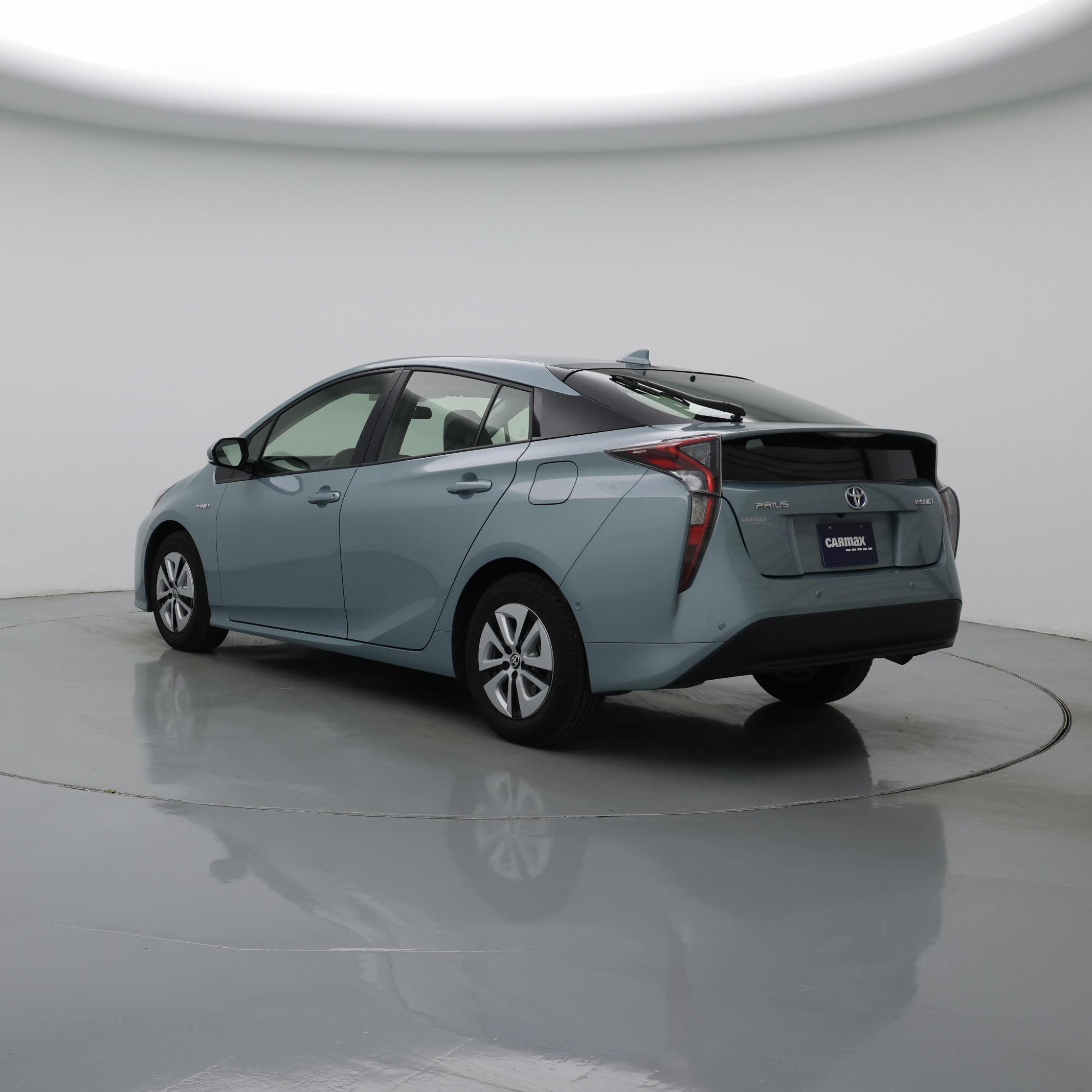 Thumbnail: 2018 Toyota Prius - 2
