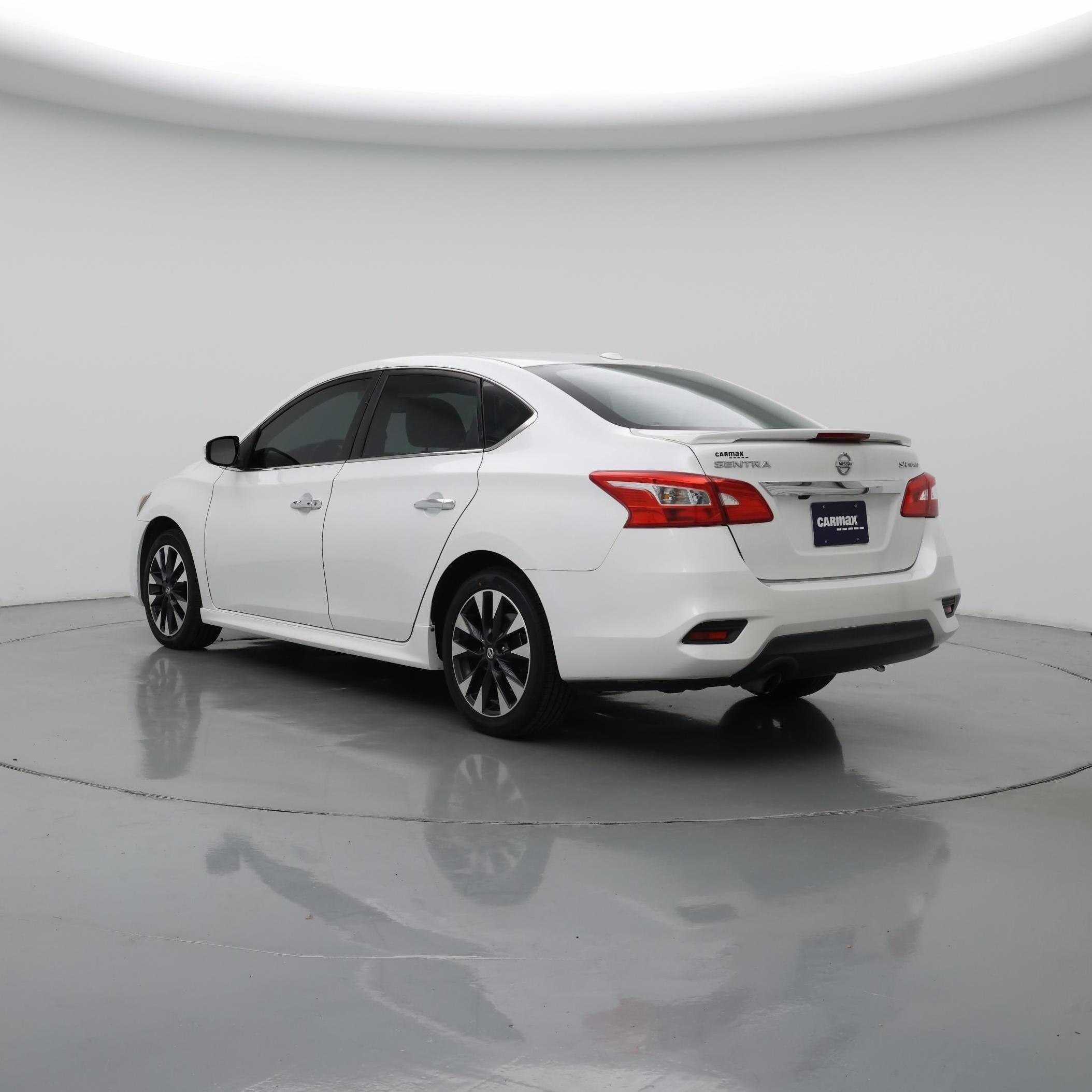 Thumbnail: 2017 Nissan Sentra - 2