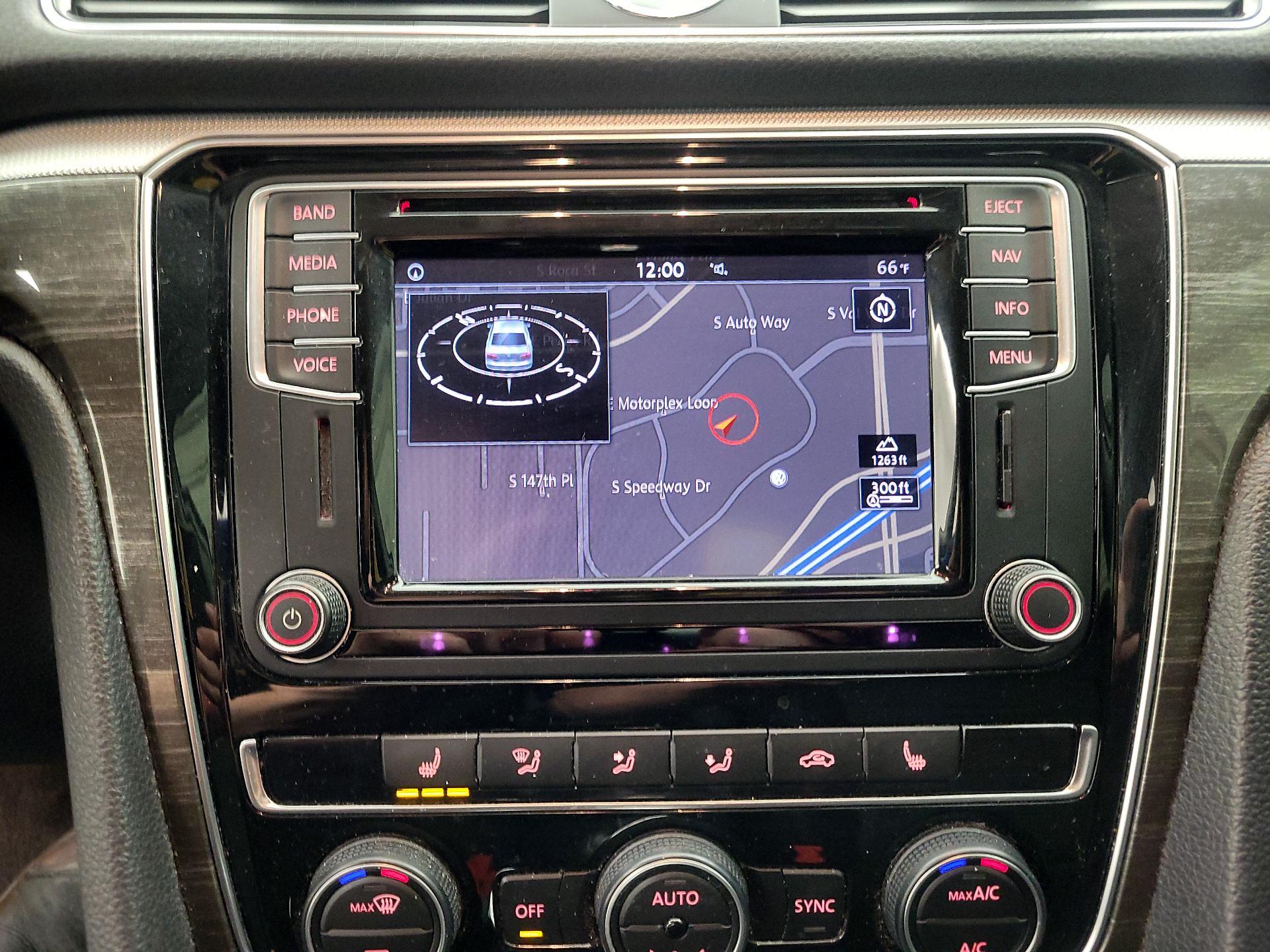 Thumbnail: 2016 Volkswagen Passat - 14