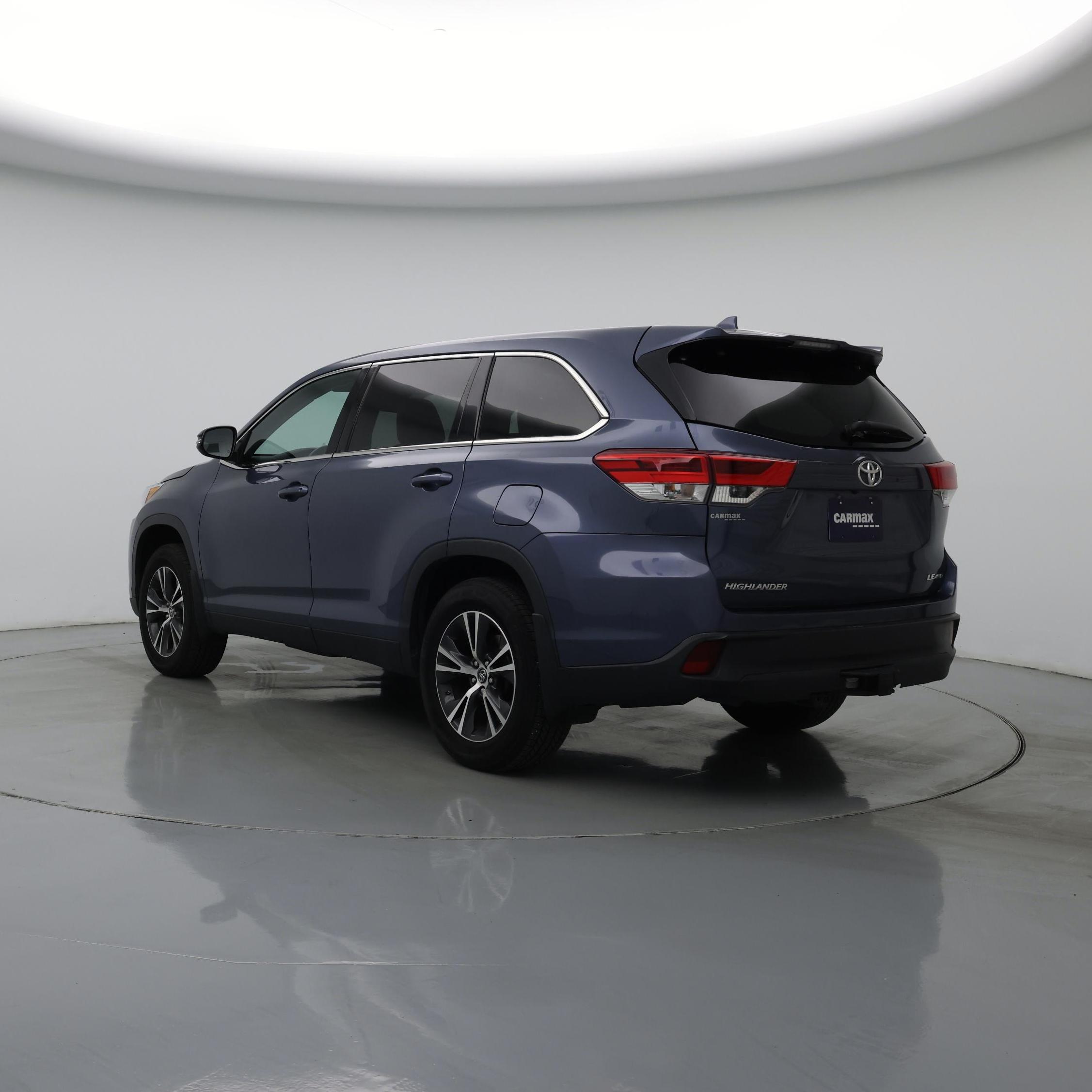 Thumbnail: 2019 Toyota Highlander - 2