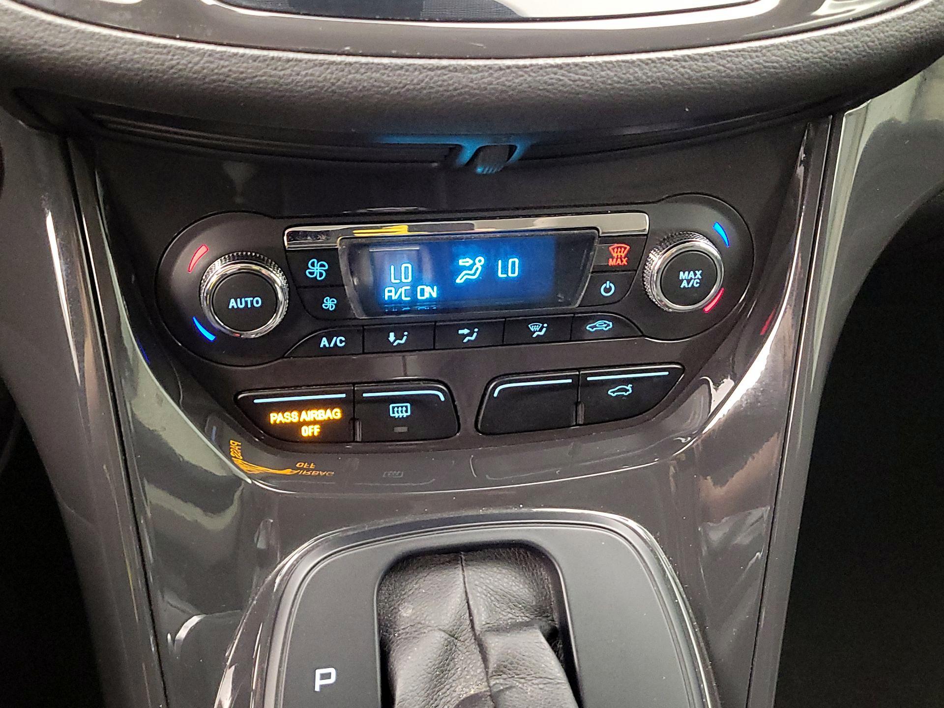 Thumbnail: 2015 Ford Escape - 16