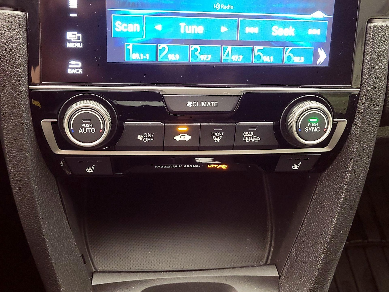 2018 Honda Civic EX-T - Photo 17
