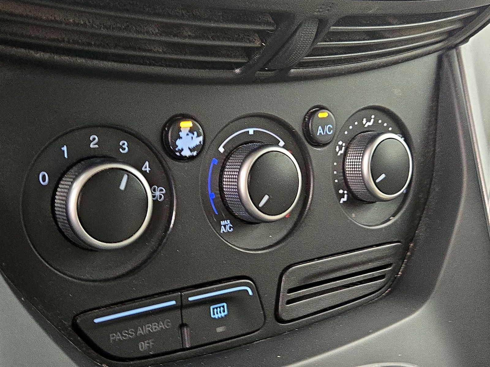 2014 Ford Escape SE - Photo 17