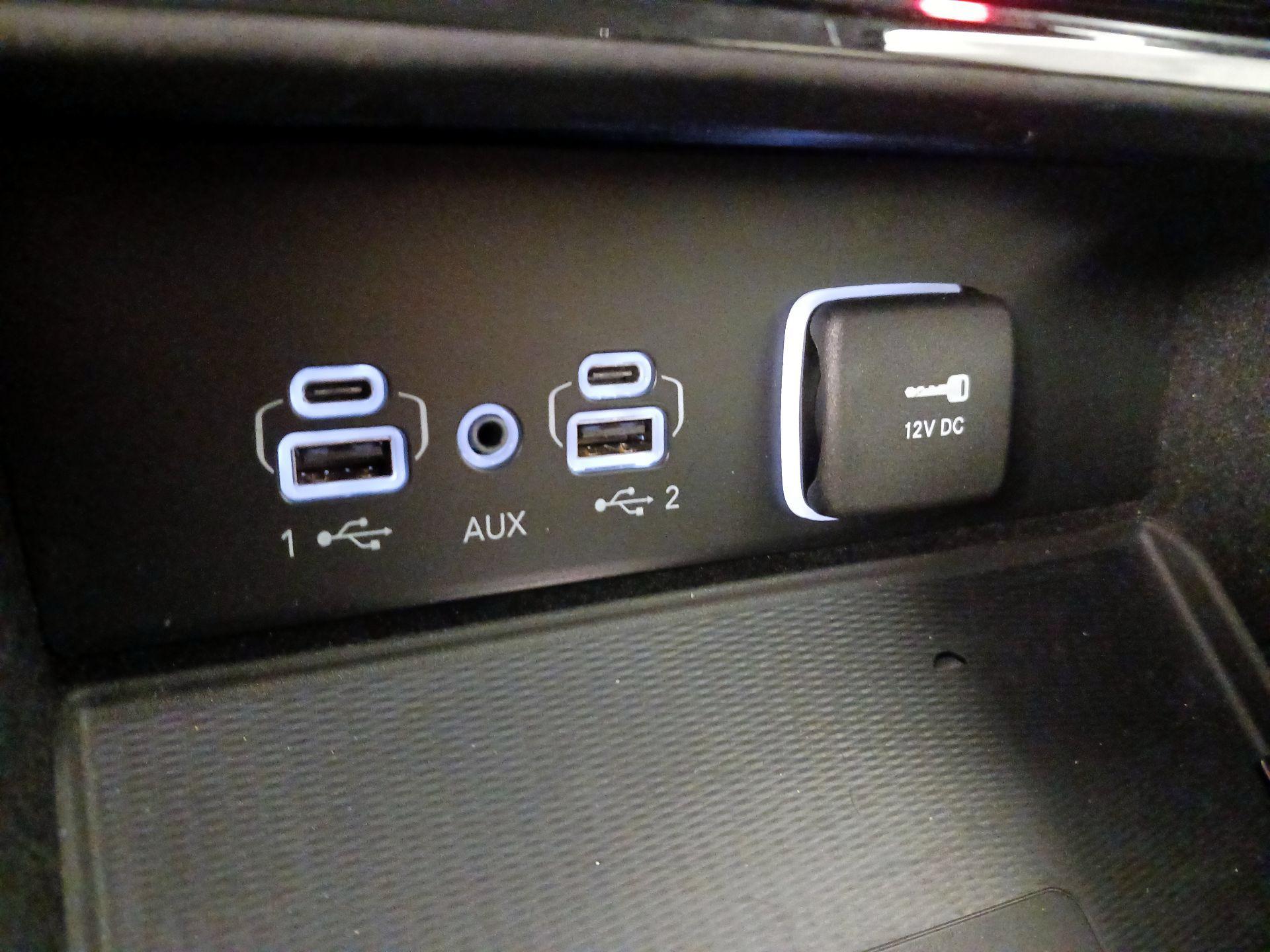 Thumbnail: 2021 Jeep Grand Cherokee L - 18