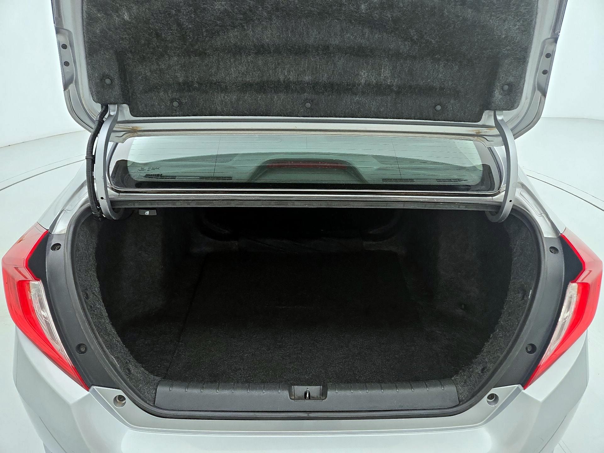 Thumbnail: 2016 Honda Civic - 17