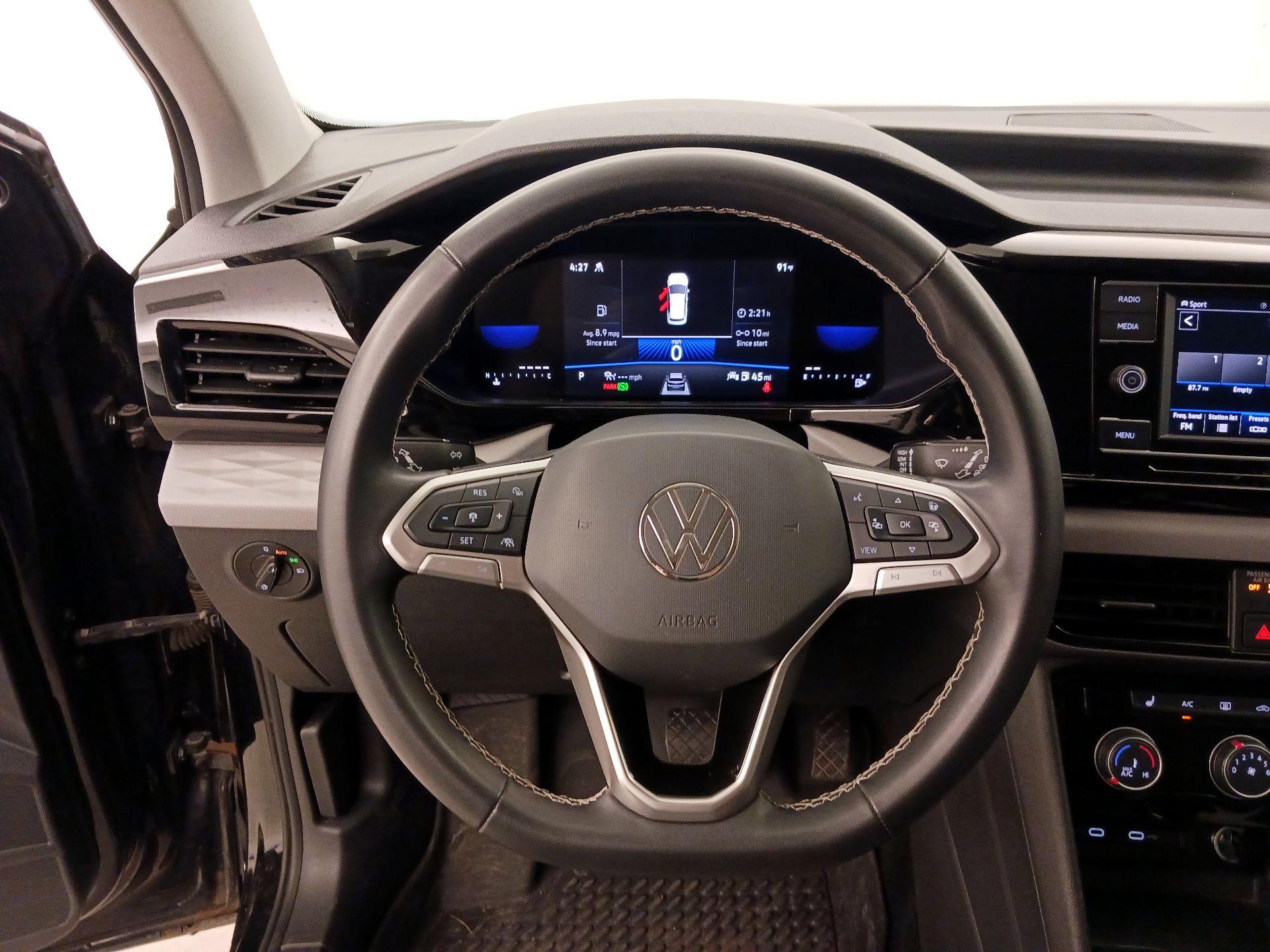 Thumbnail: 2024 Volkswagen Taos - 10