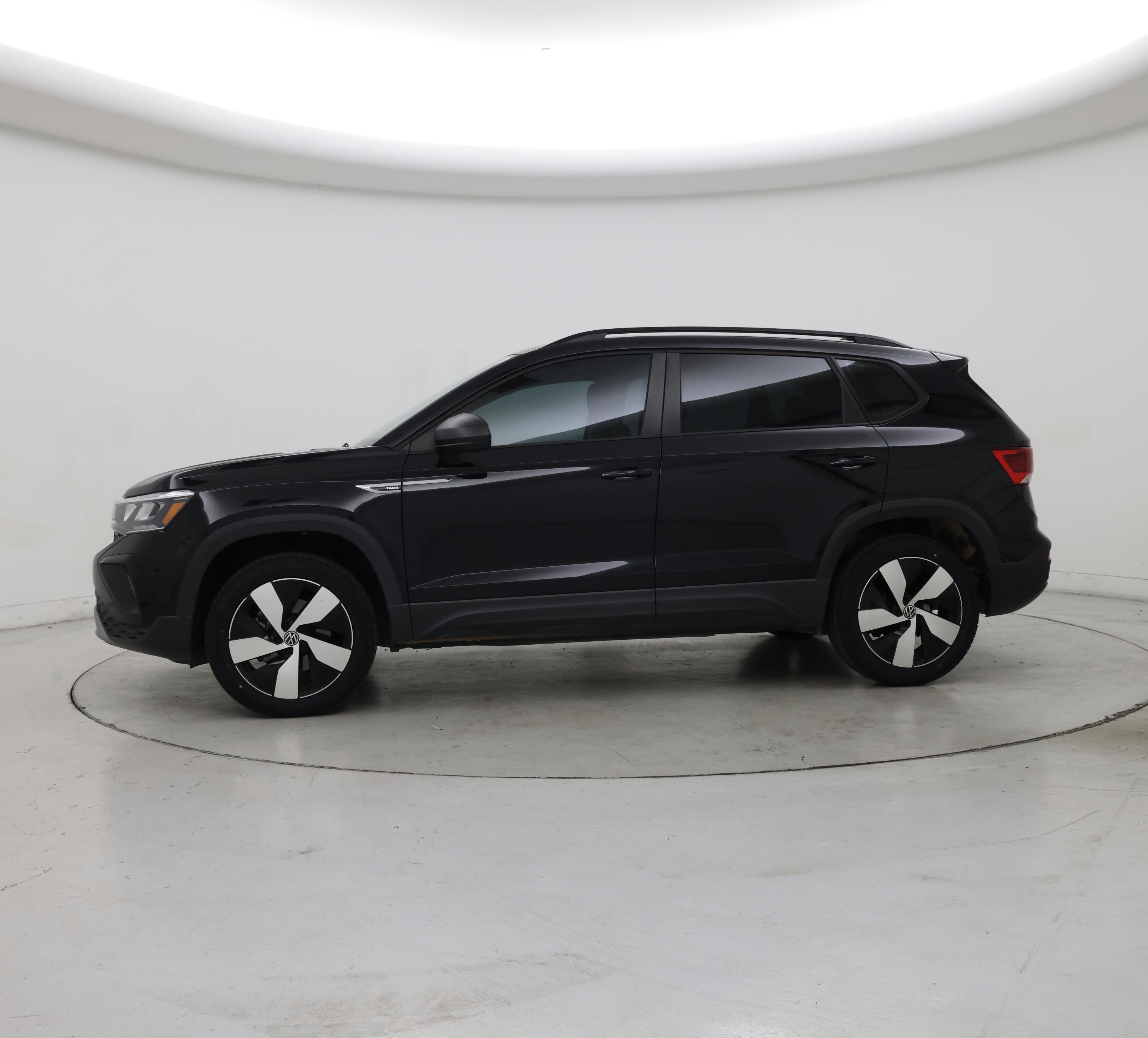 Thumbnail: 2024 Volkswagen Taos - 3