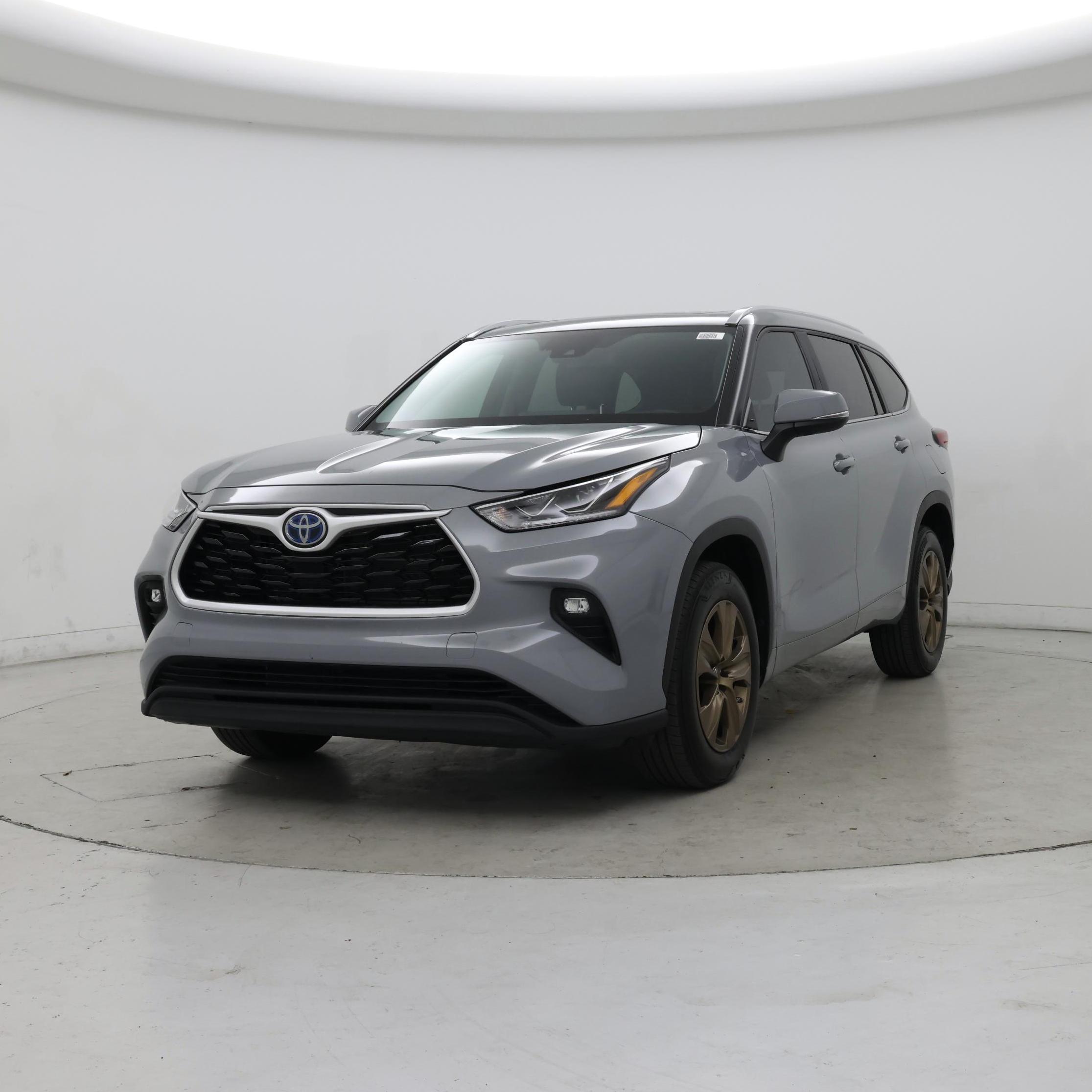 Thumbnail: 2023 Toyota Highlander - 4