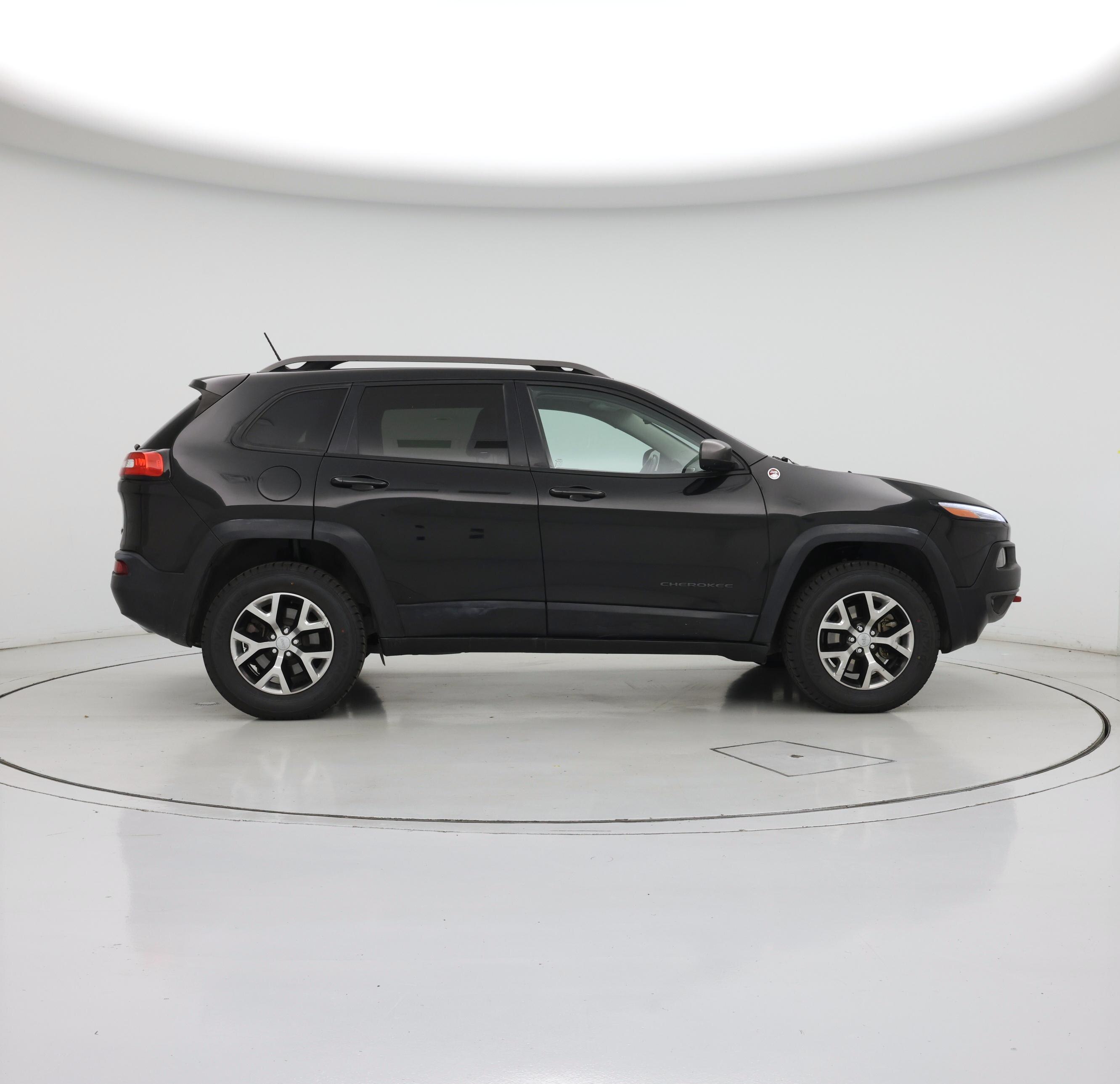 Thumbnail: 2015 Jeep Cherokee - 7