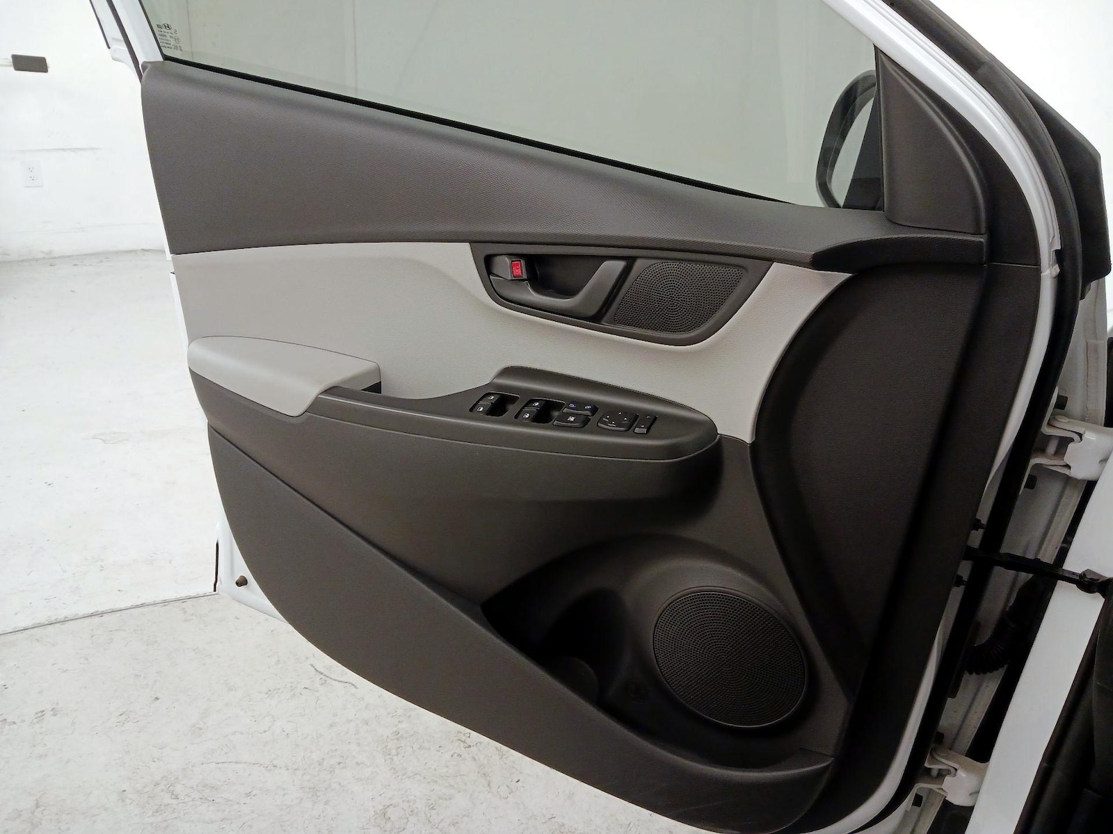 2023 Hyundai Kona SEL - Photo 13