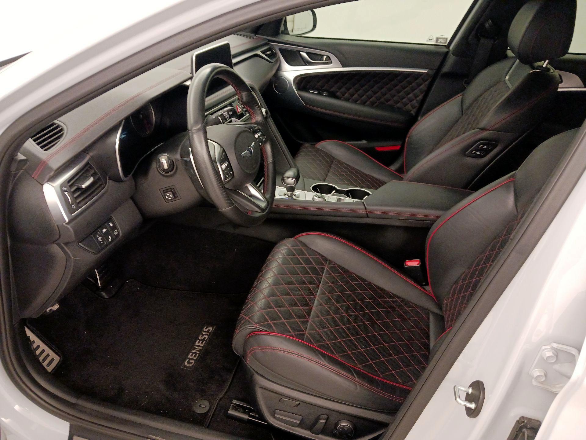Thumbnail: 2020 Genesis G70 - 11