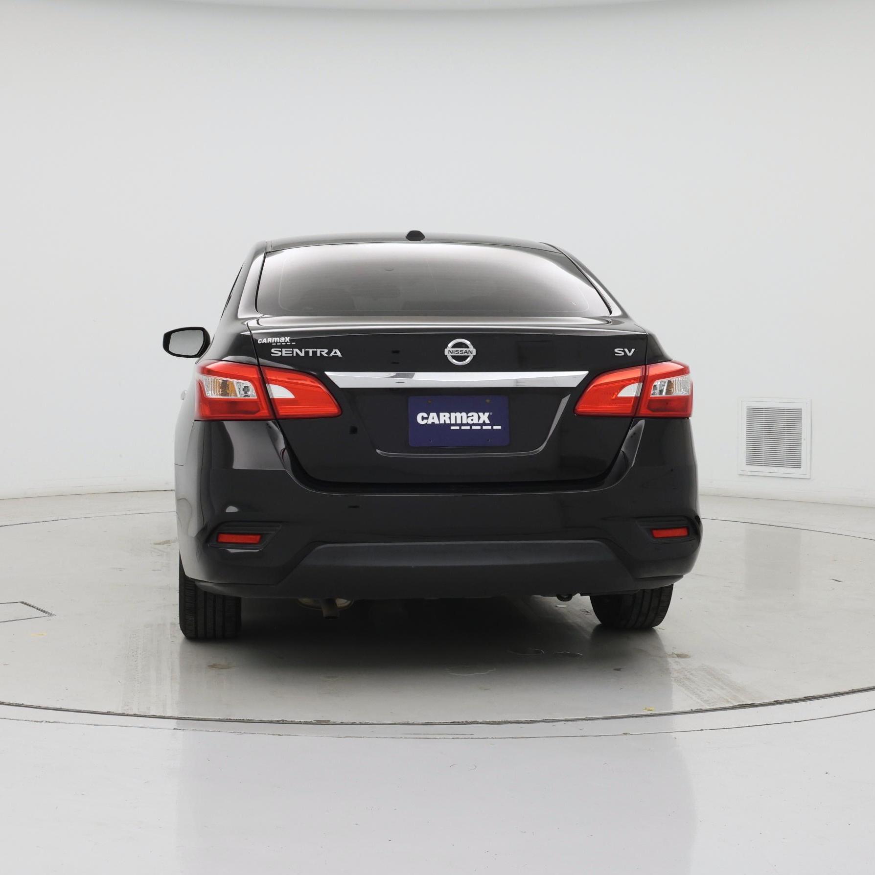 Thumbnail: 2016 Nissan Sentra - 6