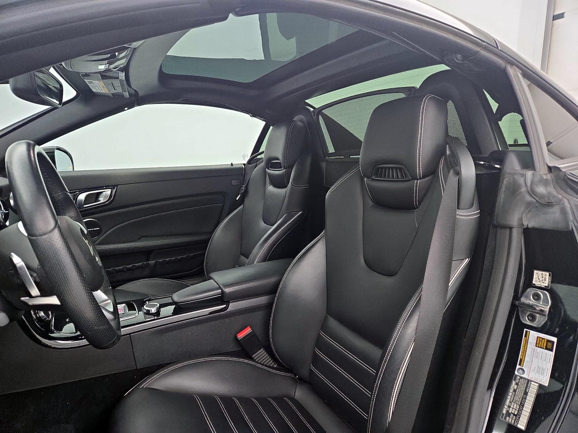 Thumbnail: 2019 Mercedes-Benz SLC - 20