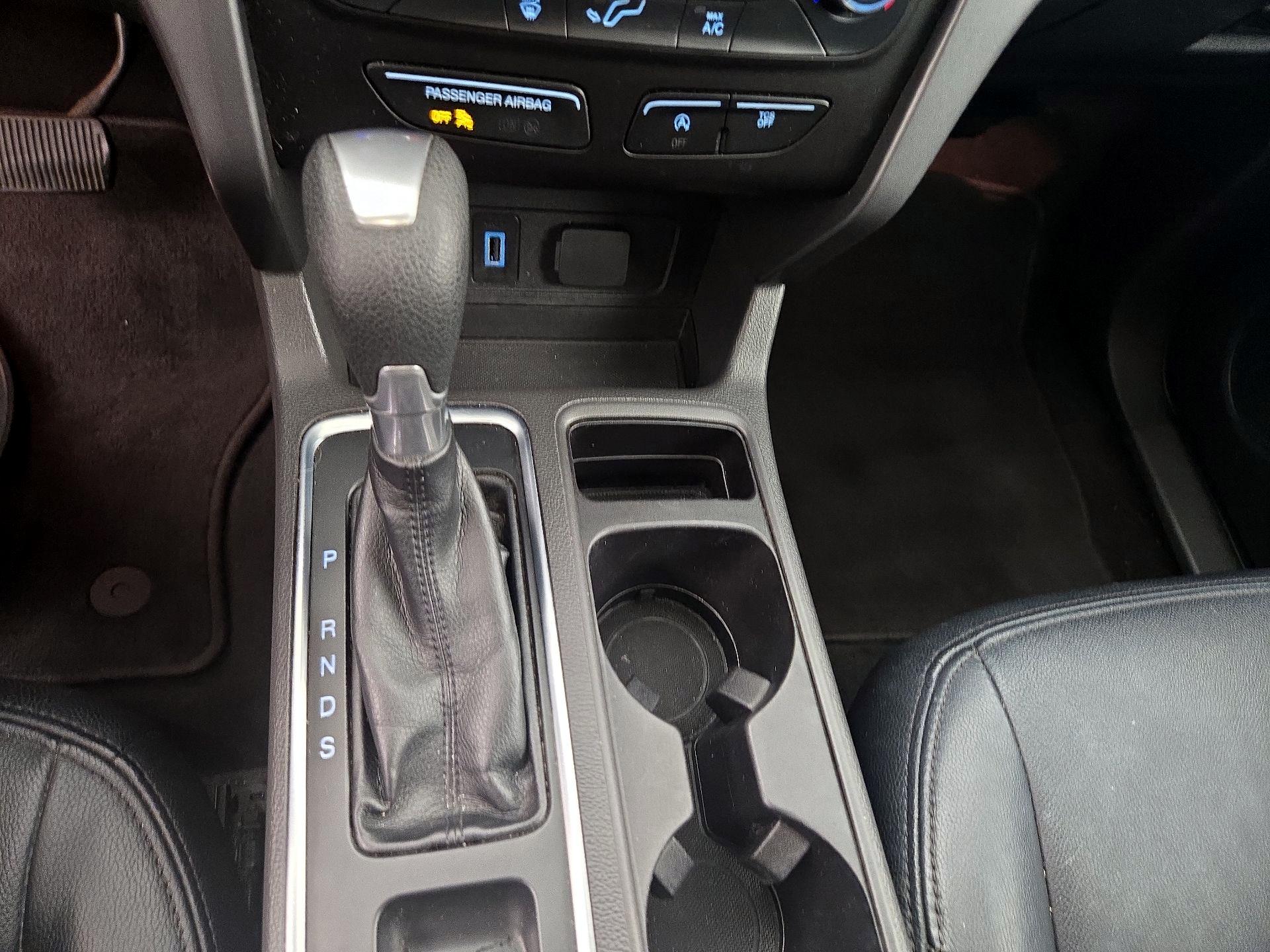 Thumbnail: 2017 Ford Escape - 15