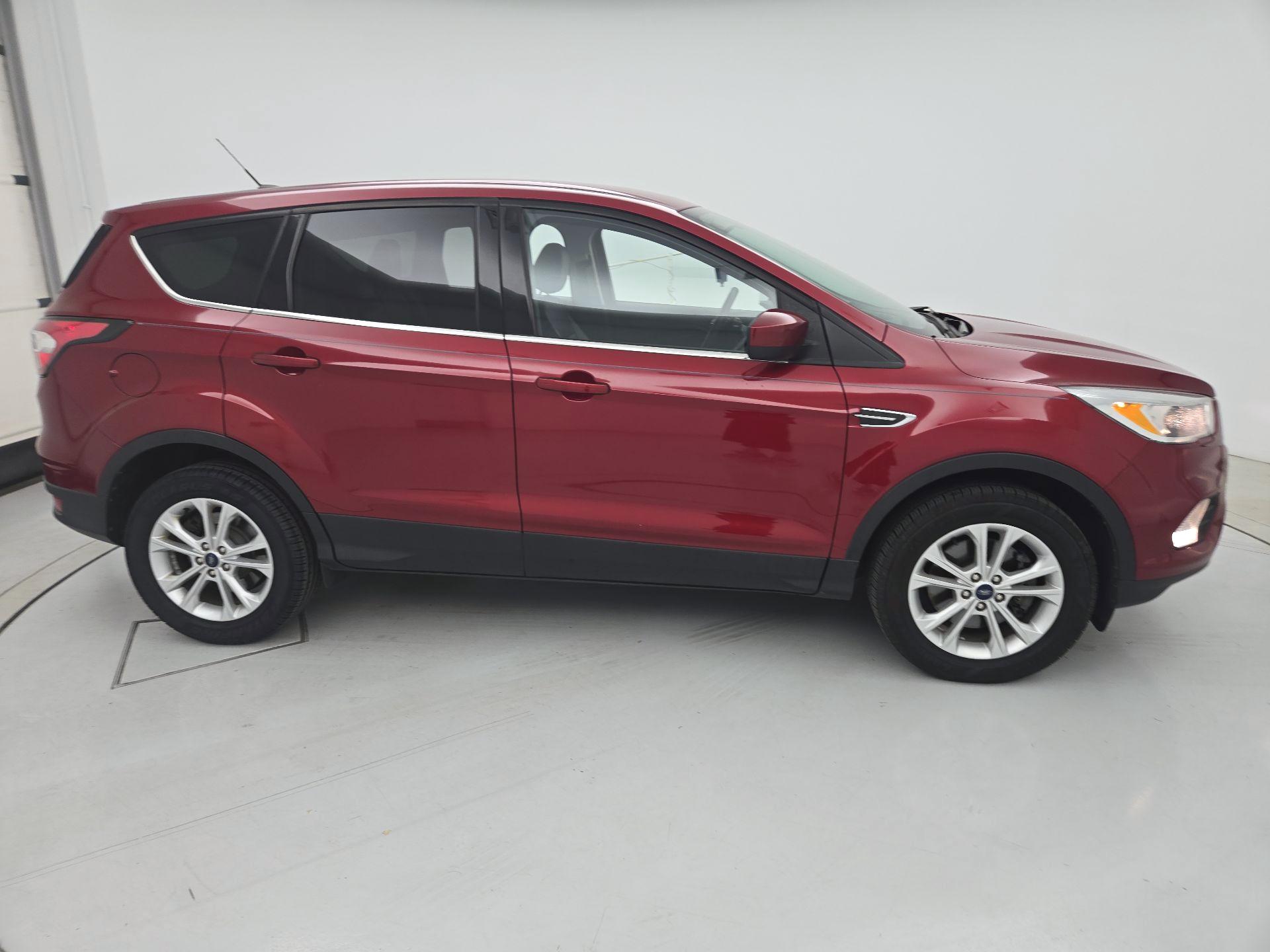 Thumbnail: 2017 Ford Escape - 4
