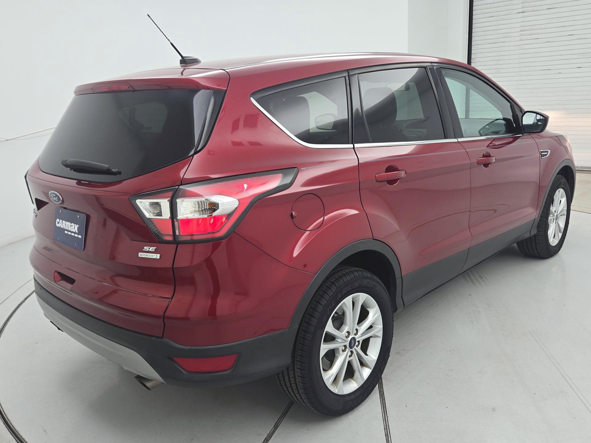 Thumbnail: 2017 Ford Escape - 5