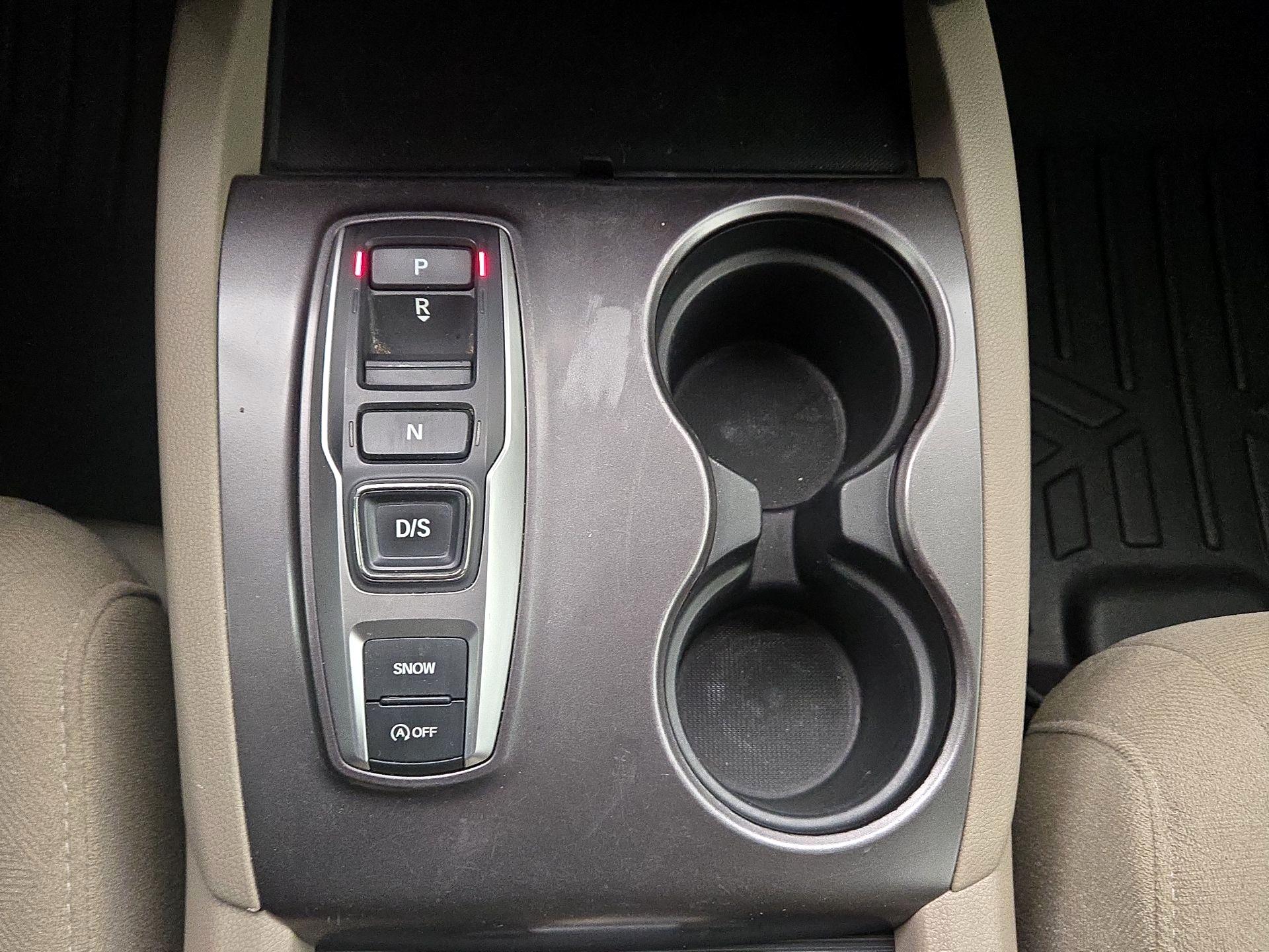 Thumbnail: 2021 Honda Pilot - 15